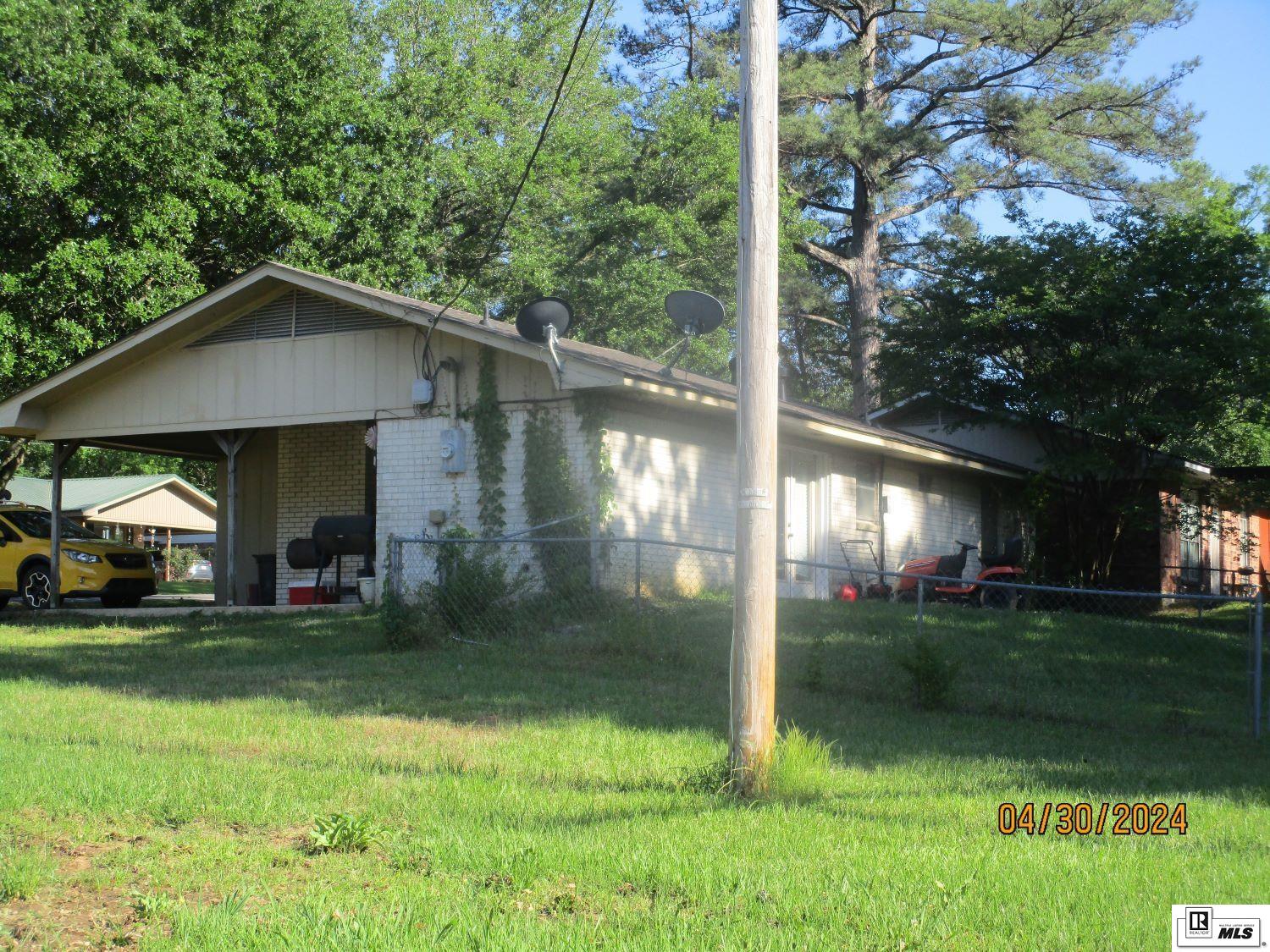100 Hillside Circle