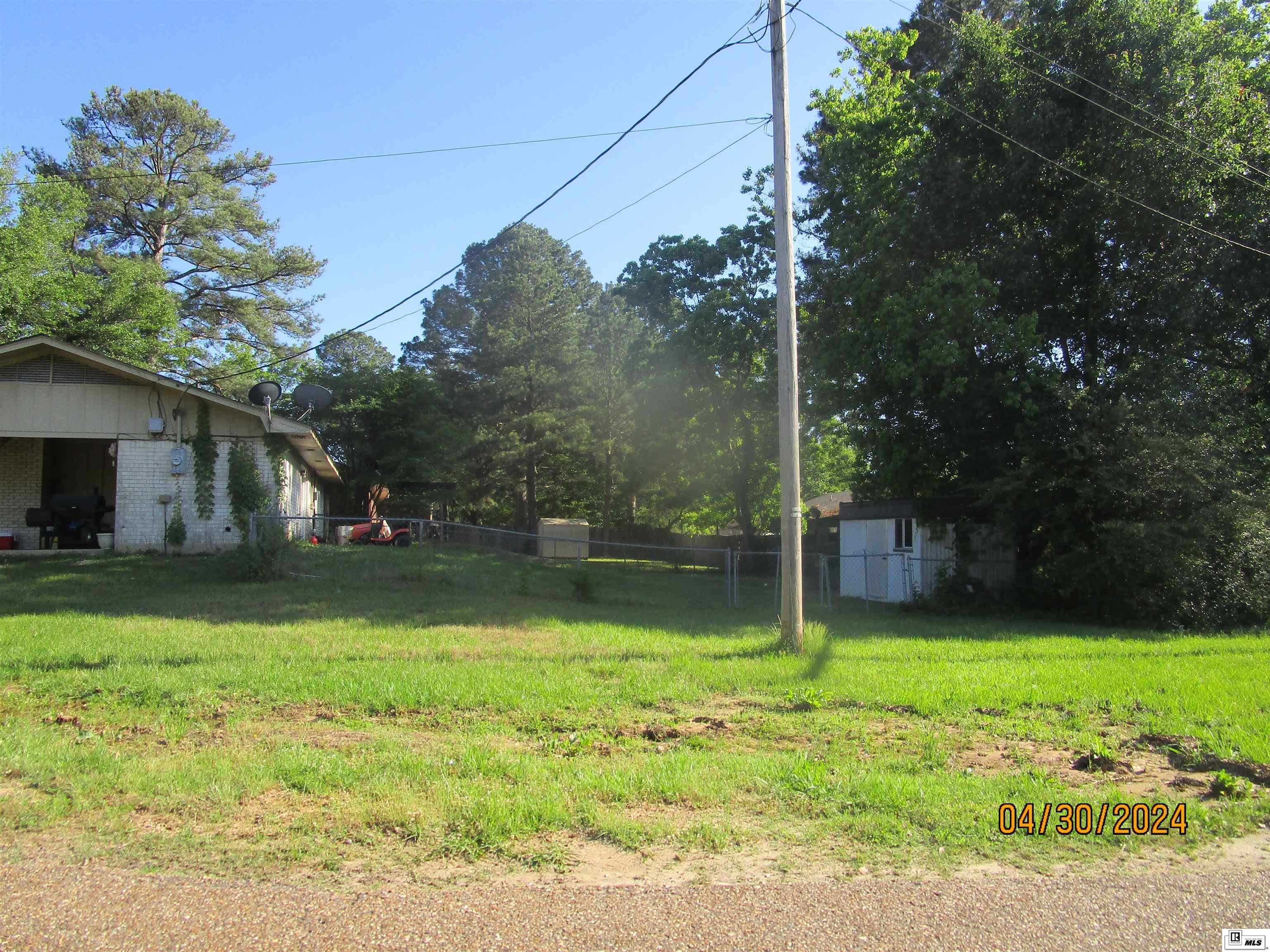 100 Hillside Circle