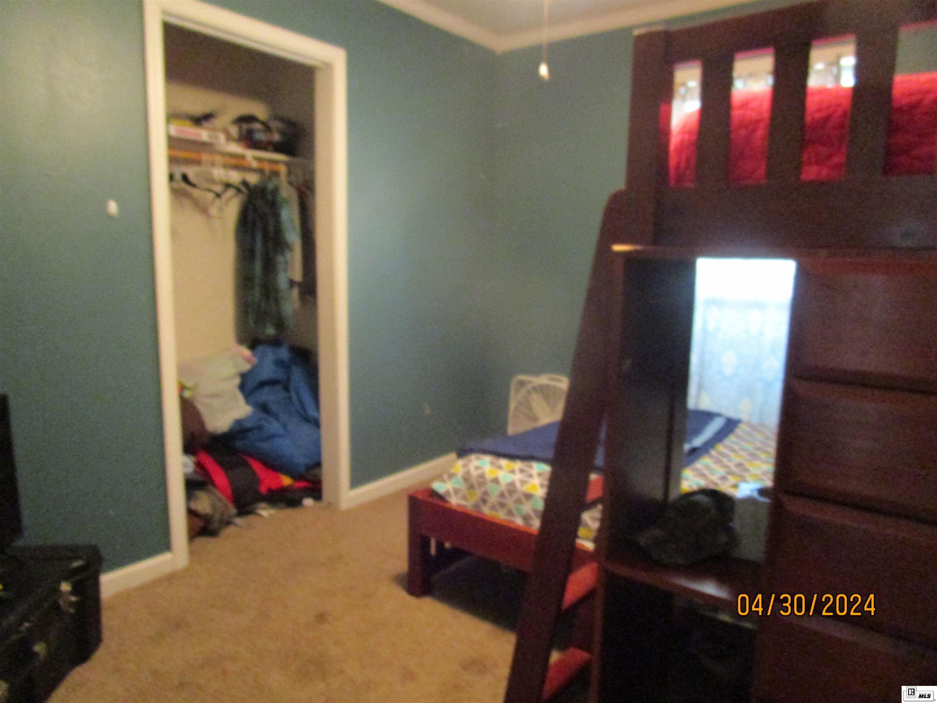 100 Hillside Circle