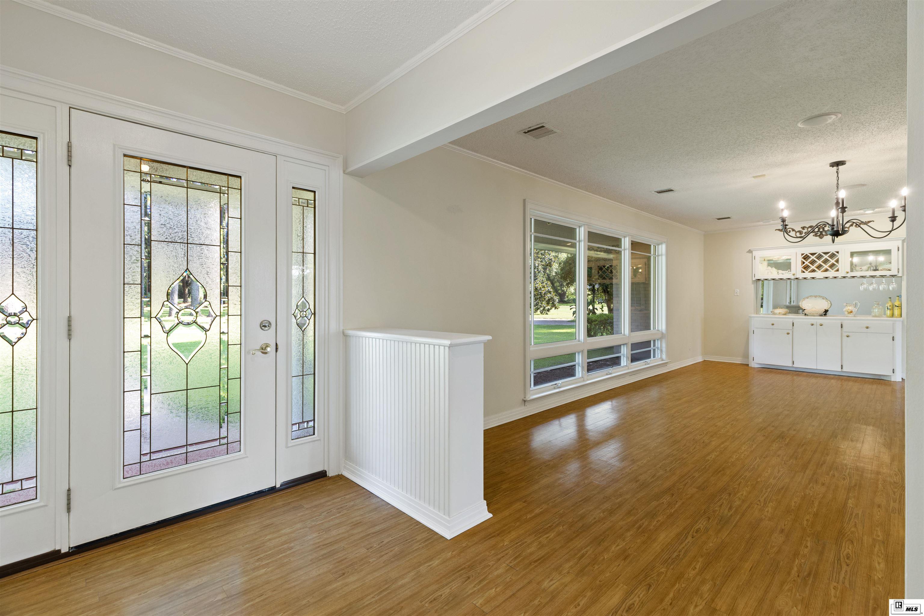 601 Lakeshore Drive