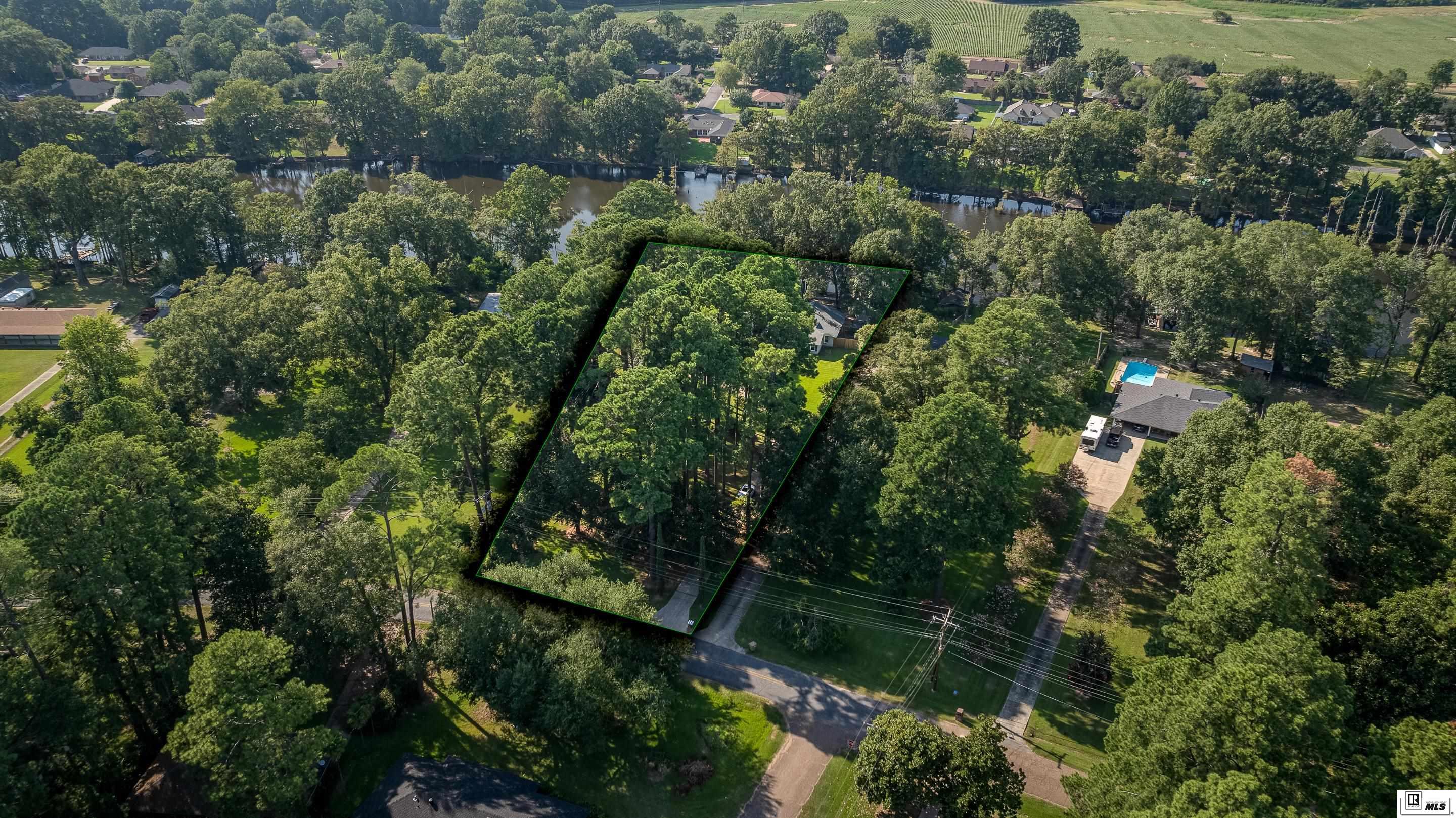 601 Lakeshore Drive