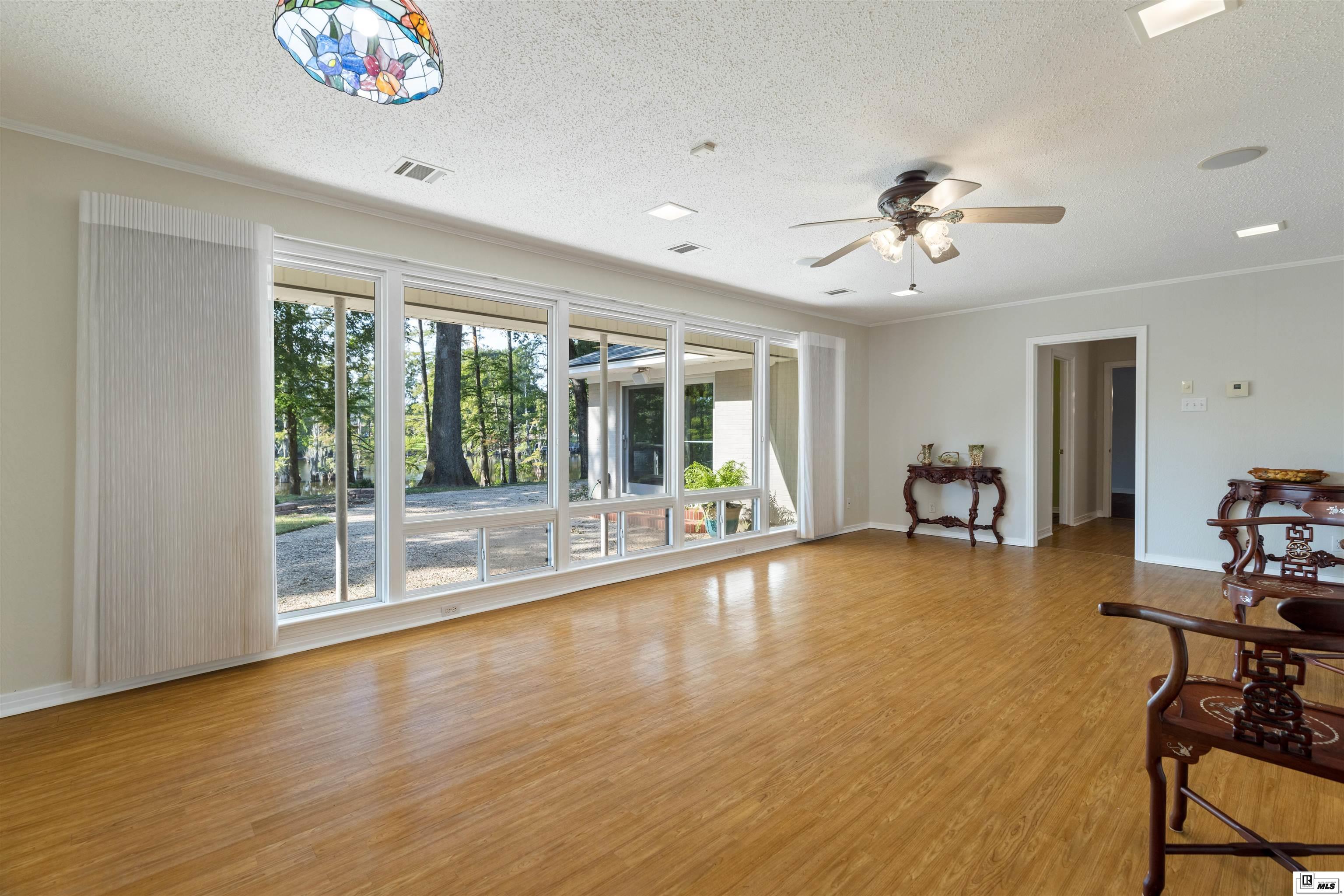 601 Lakeshore Drive
