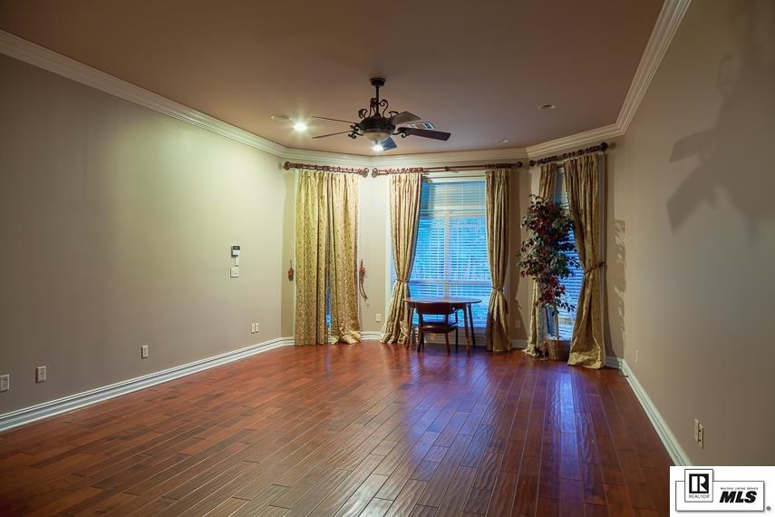 211 East Frenchman's Bend Road