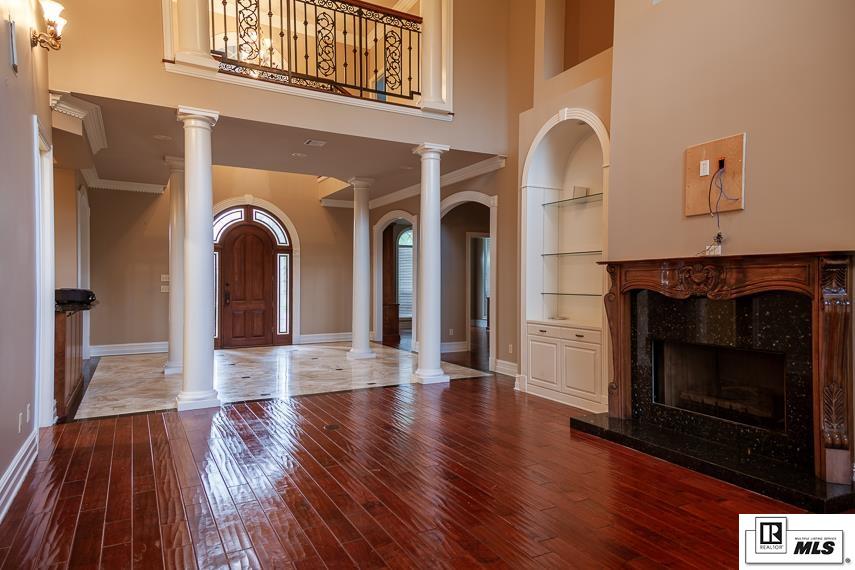 211 East Frenchman's Bend Road