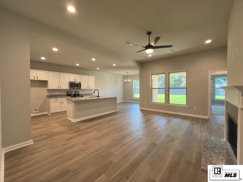 129 Dutchman Drive