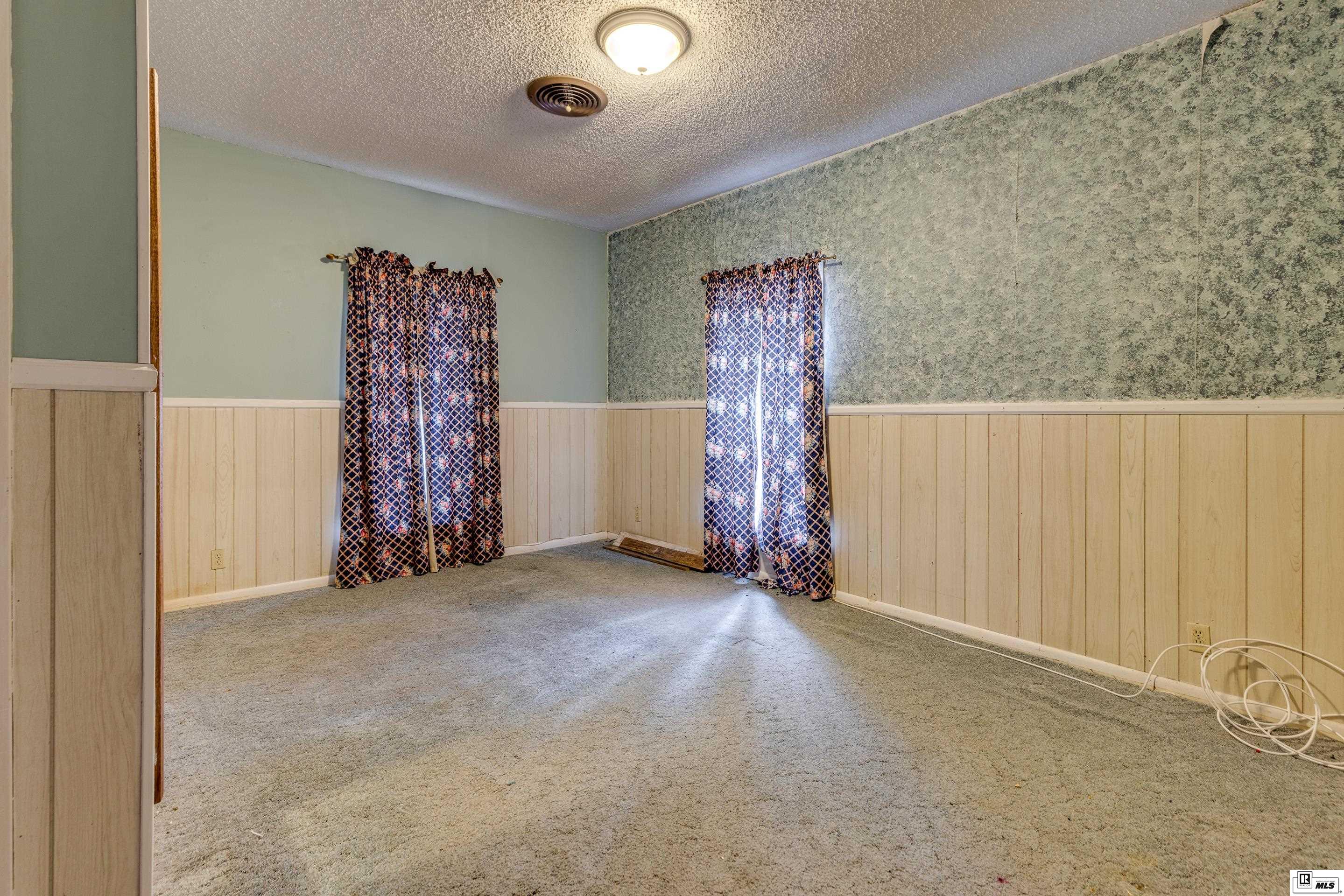 210 Pickett Lane