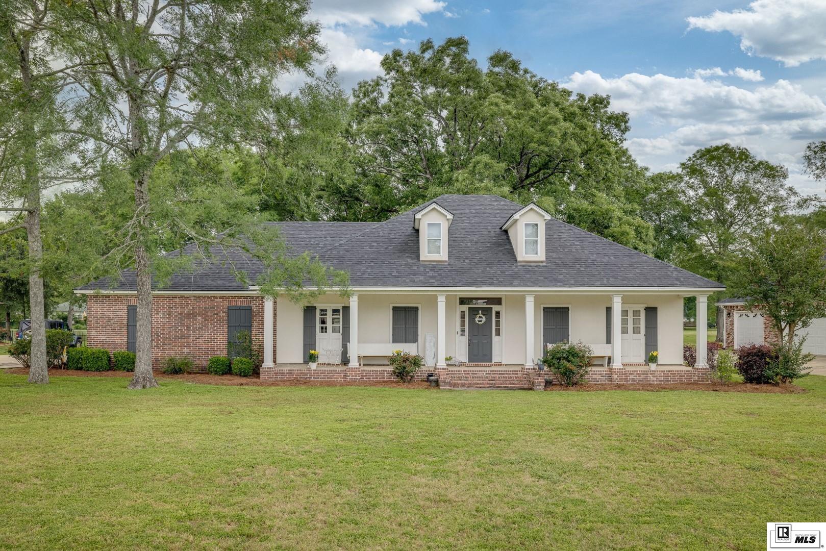 305 Frenchmans Bend Place