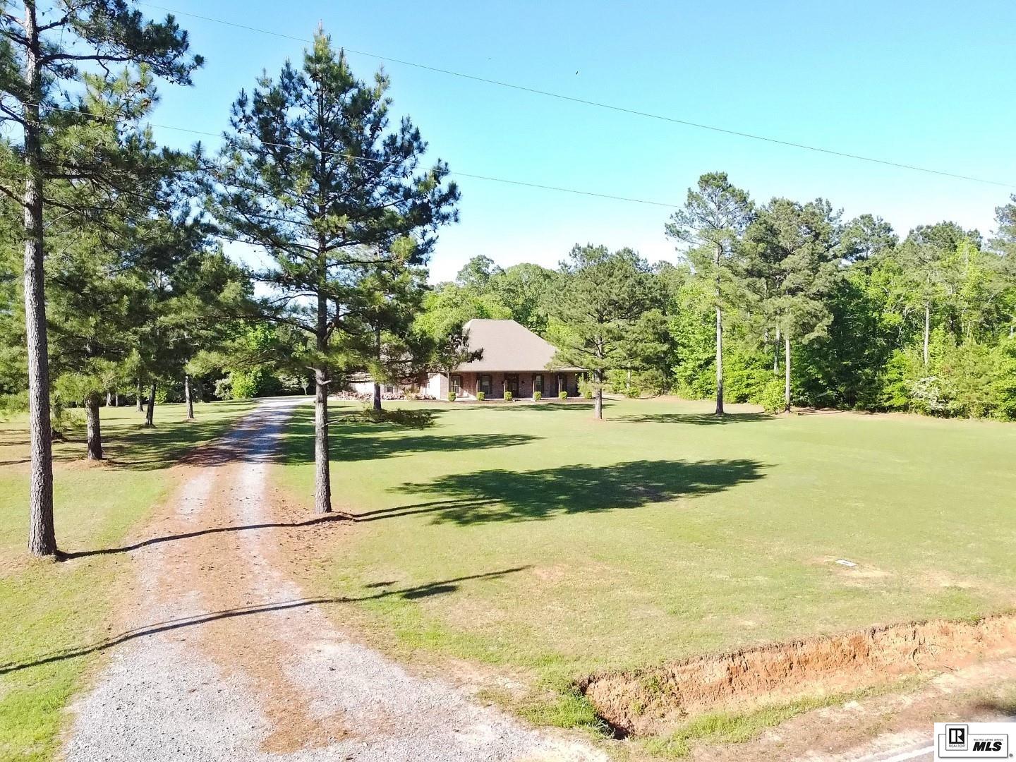 1053 Leckie Road