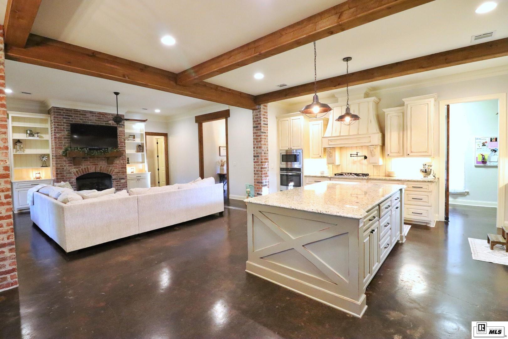 1053 Leckie Road