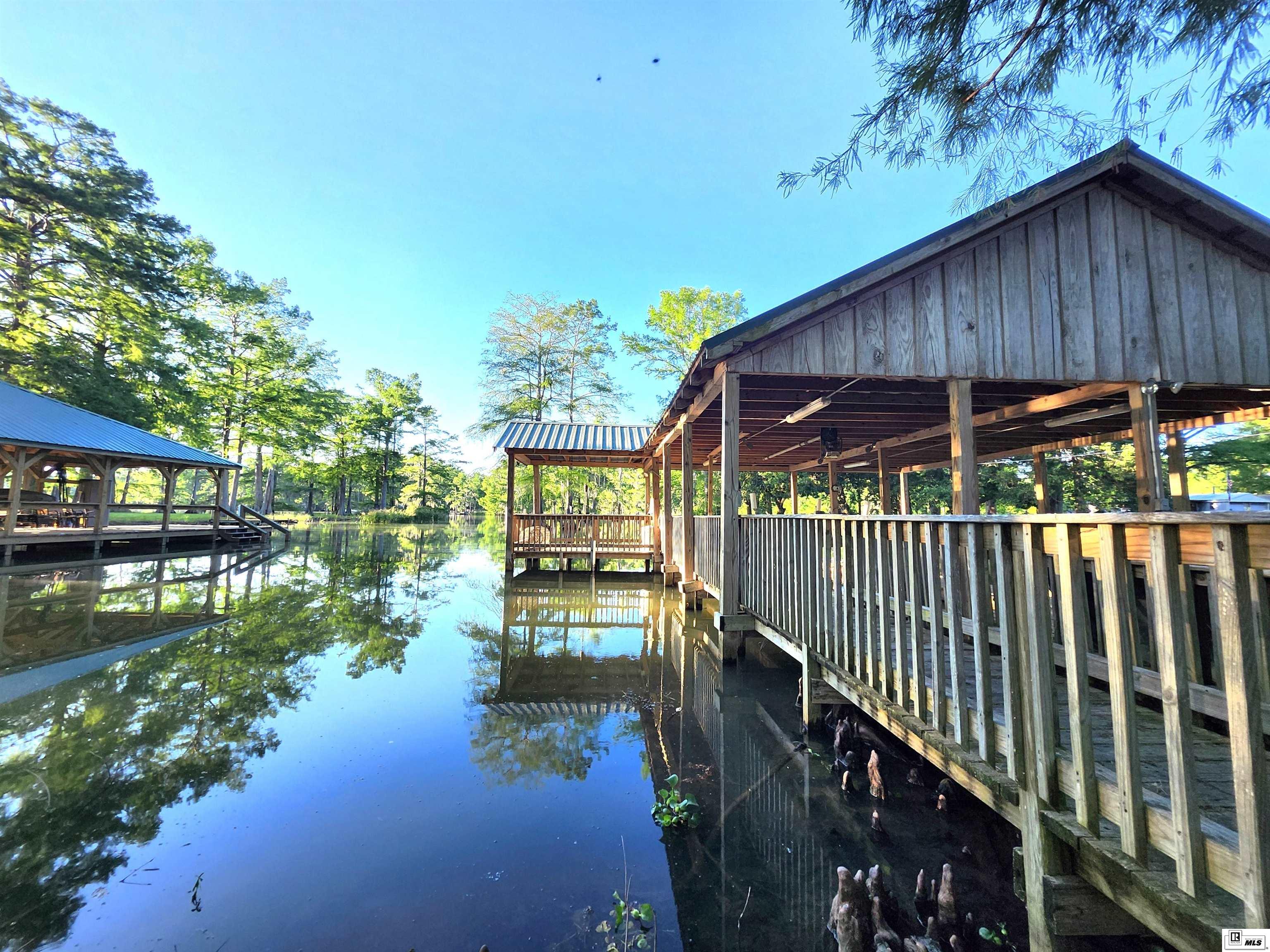 1744 Highway 569