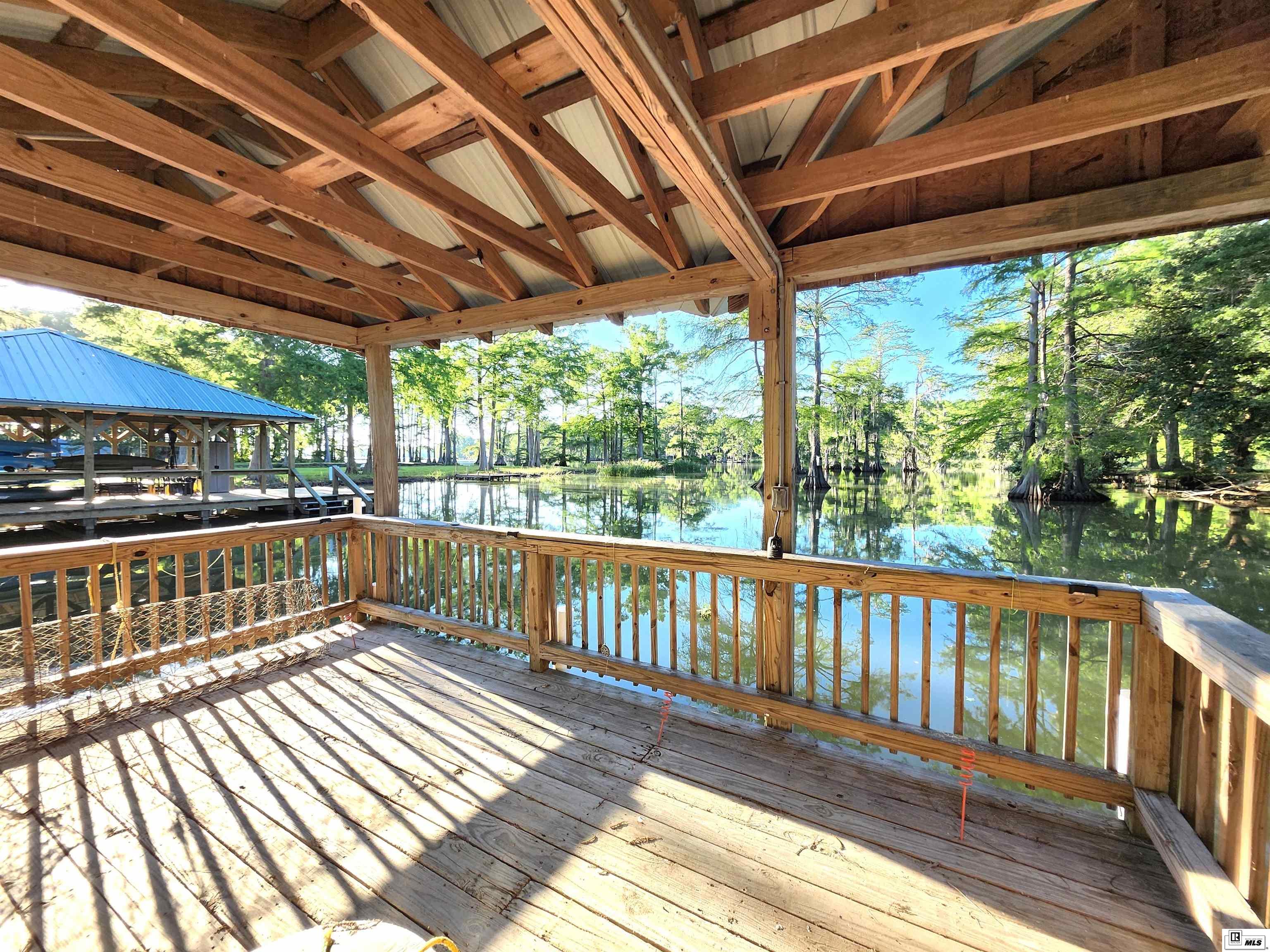 1744 Highway 569