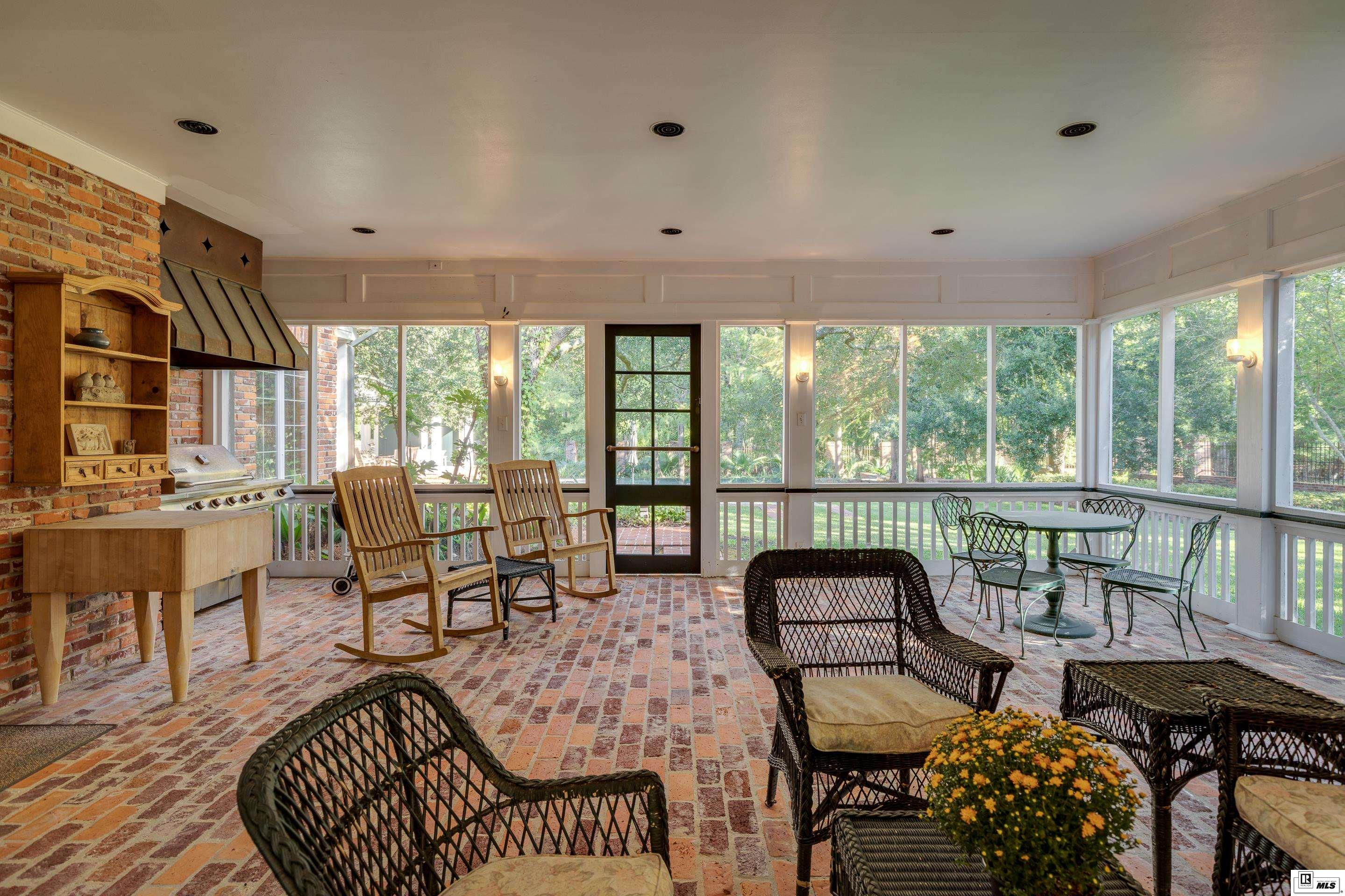 1500 Horseshoe Lake Road