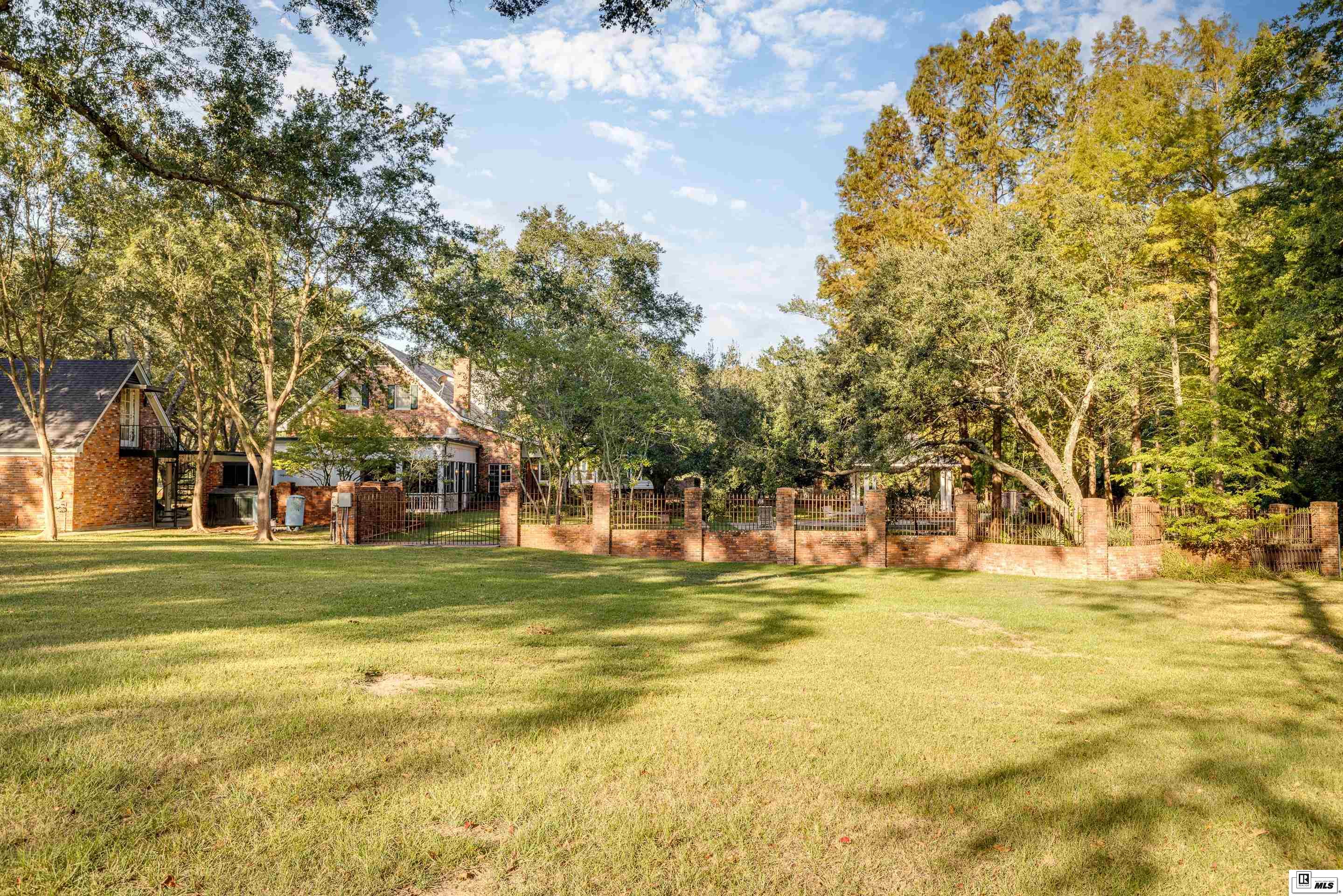 1500 Horseshoe Lake Road