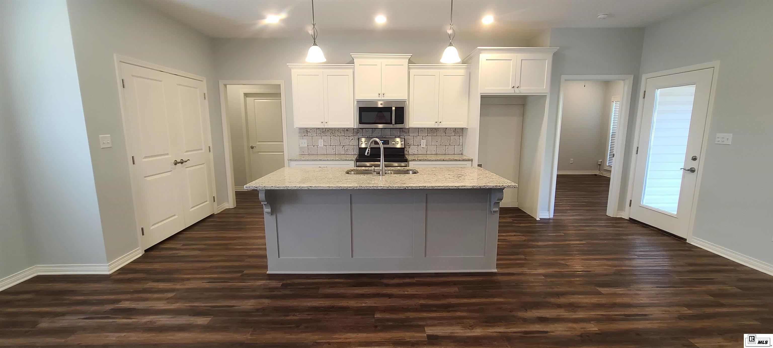 113 Maple Brook Circle