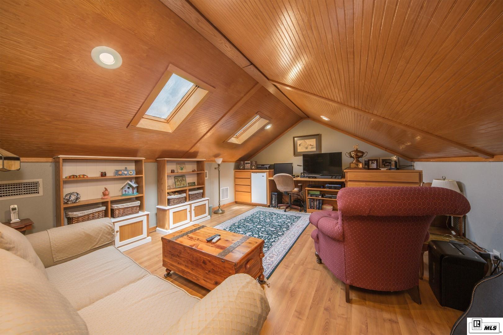 219 Country Club Road