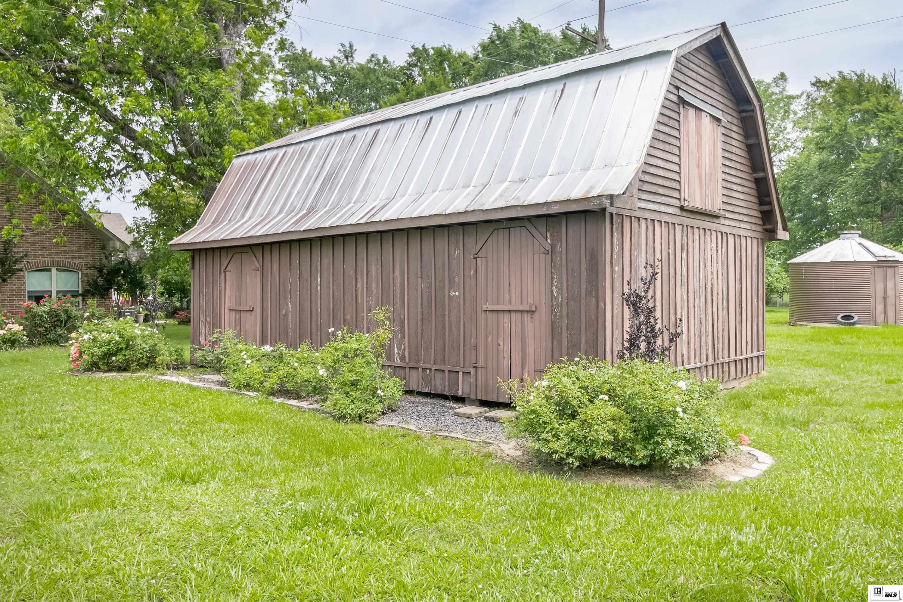 839 Scales Road