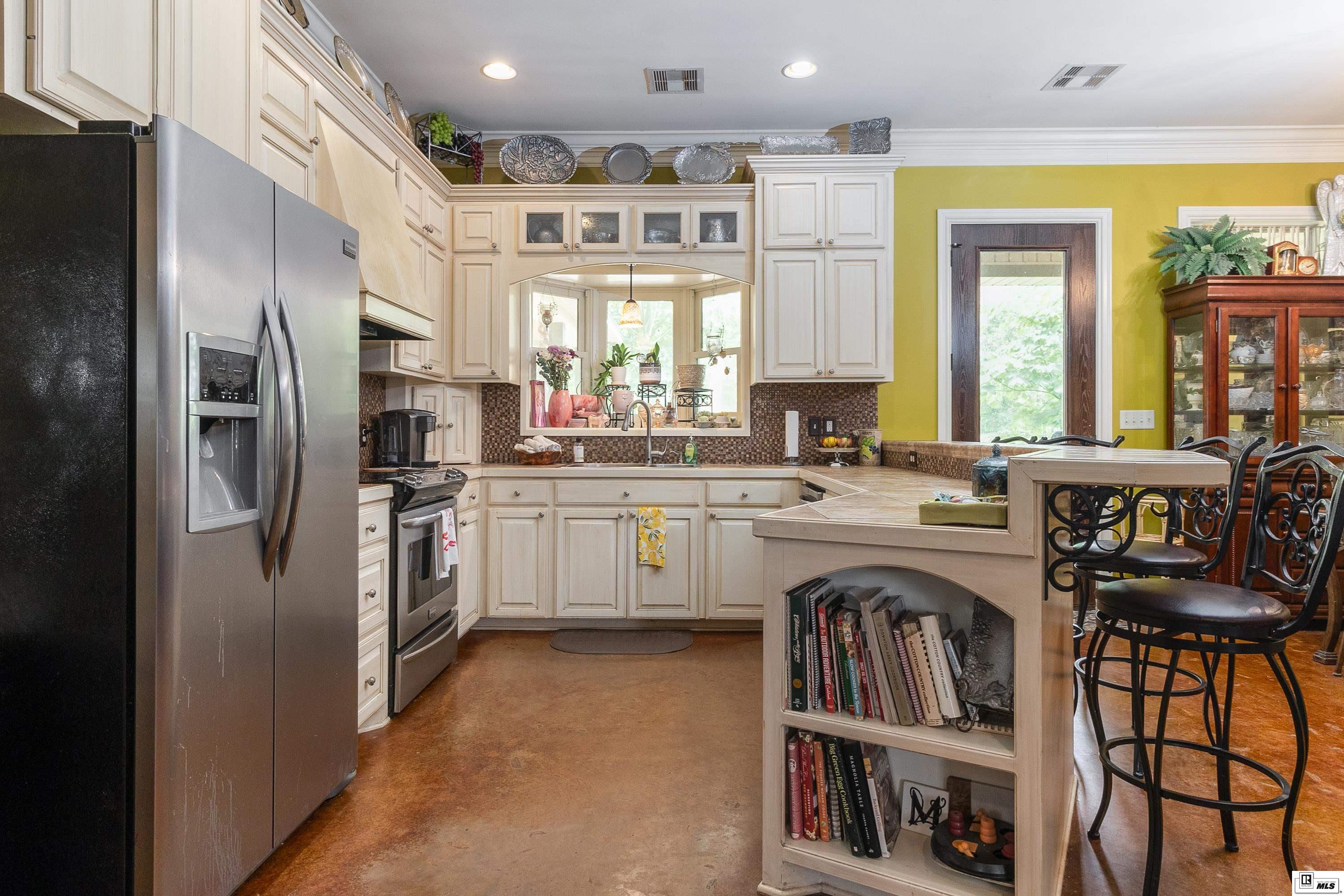 839 Scales Road