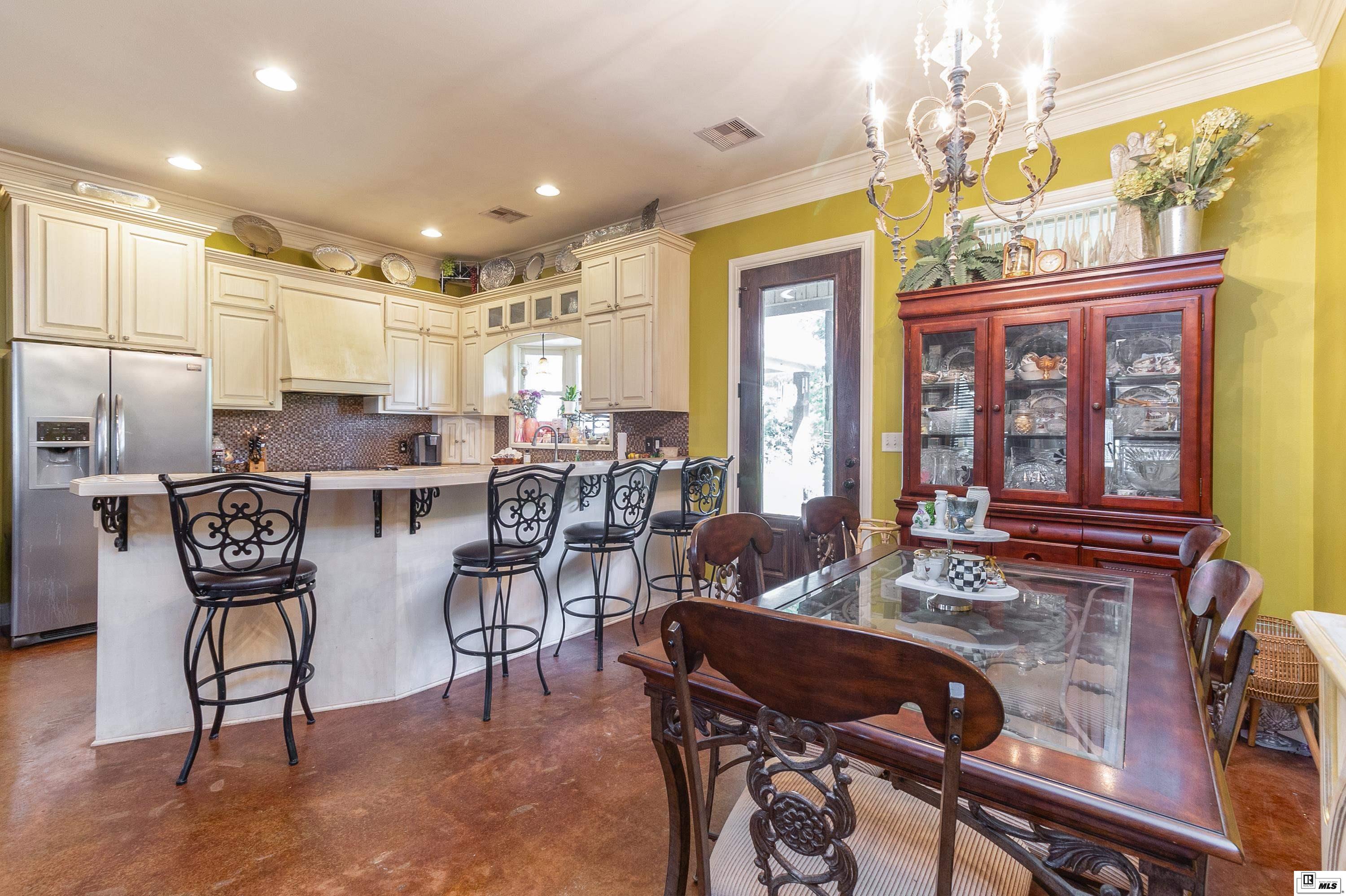 839 Scales Road