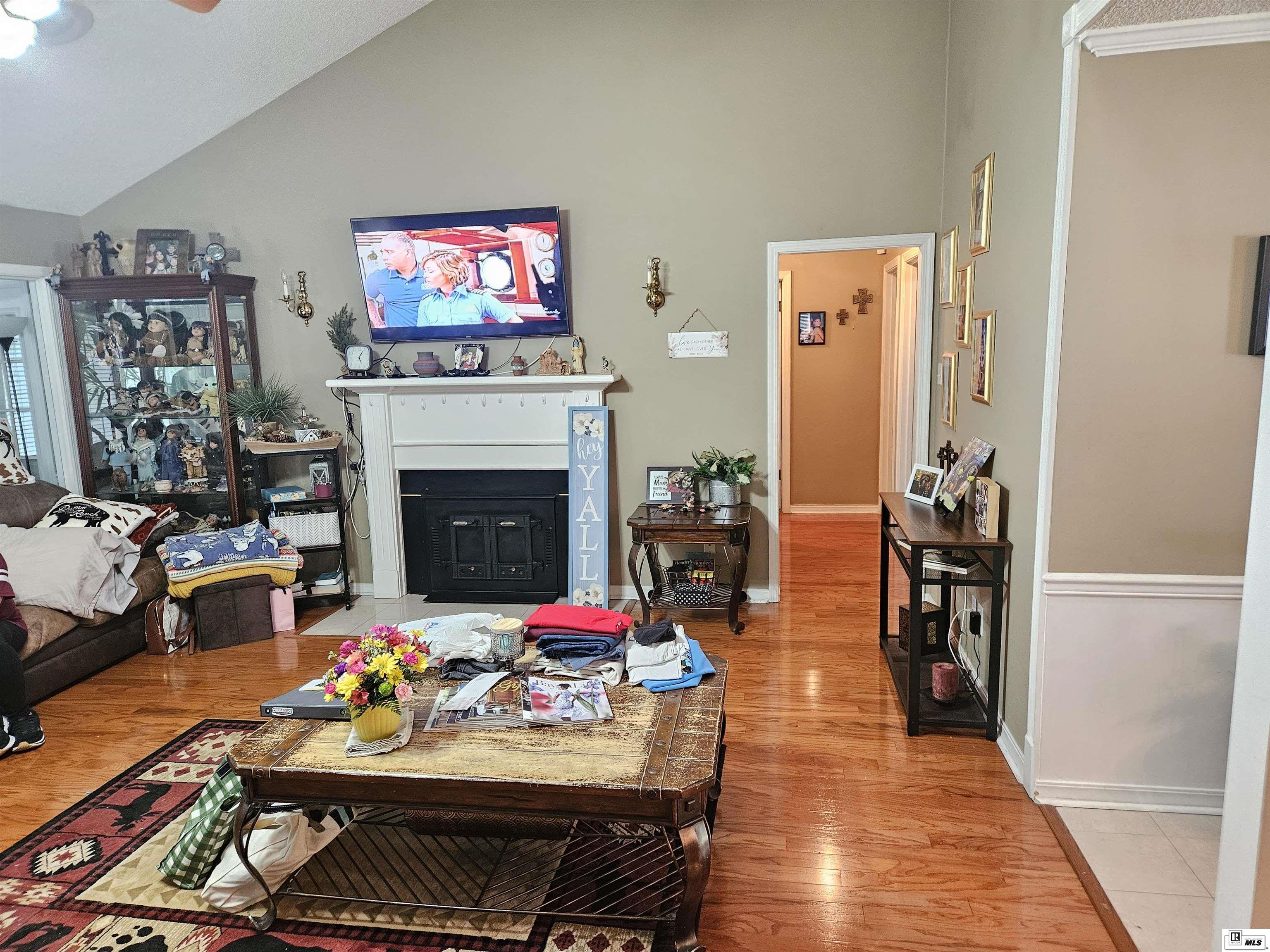 104 Comanche Circle