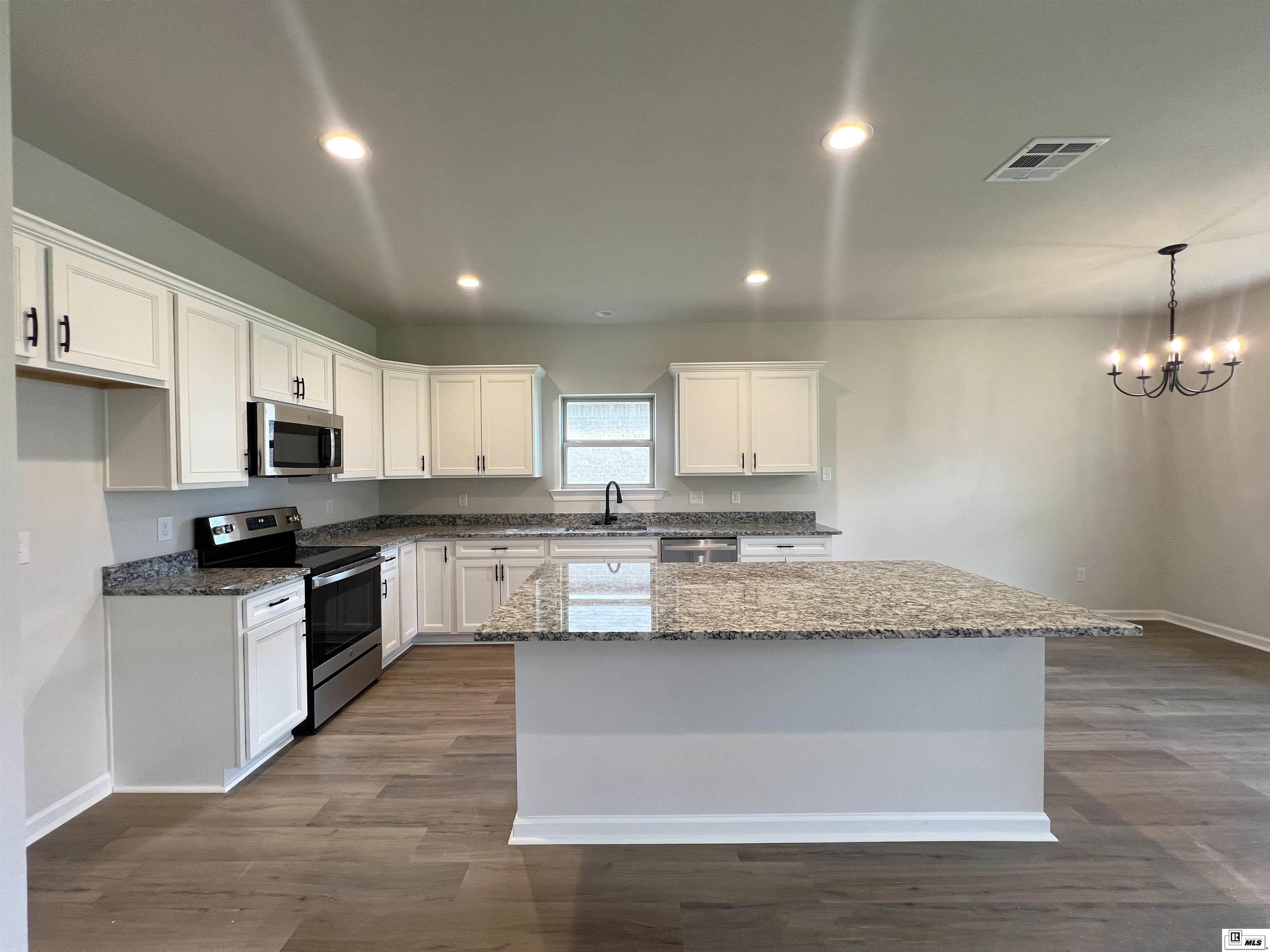 420 Magnolia Pointe Place