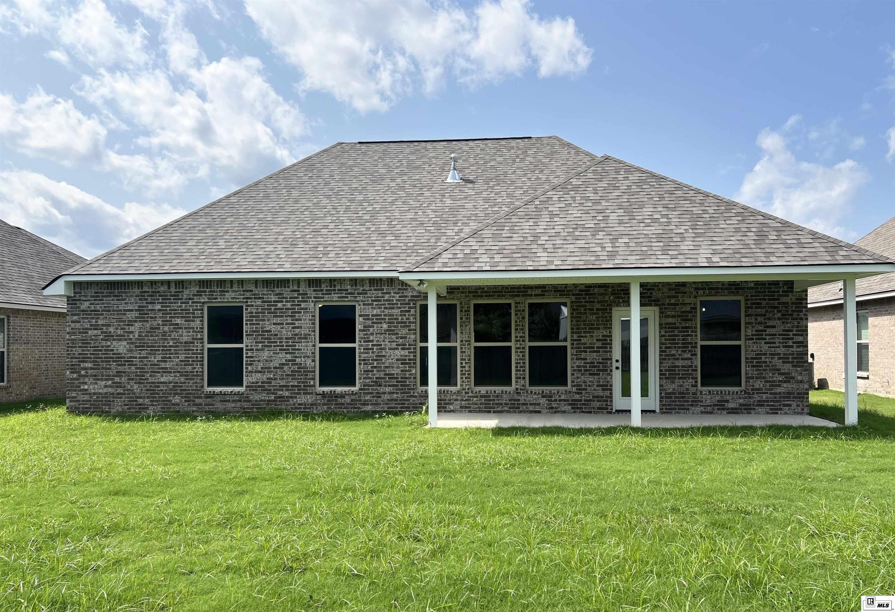 420 Magnolia Pointe Place