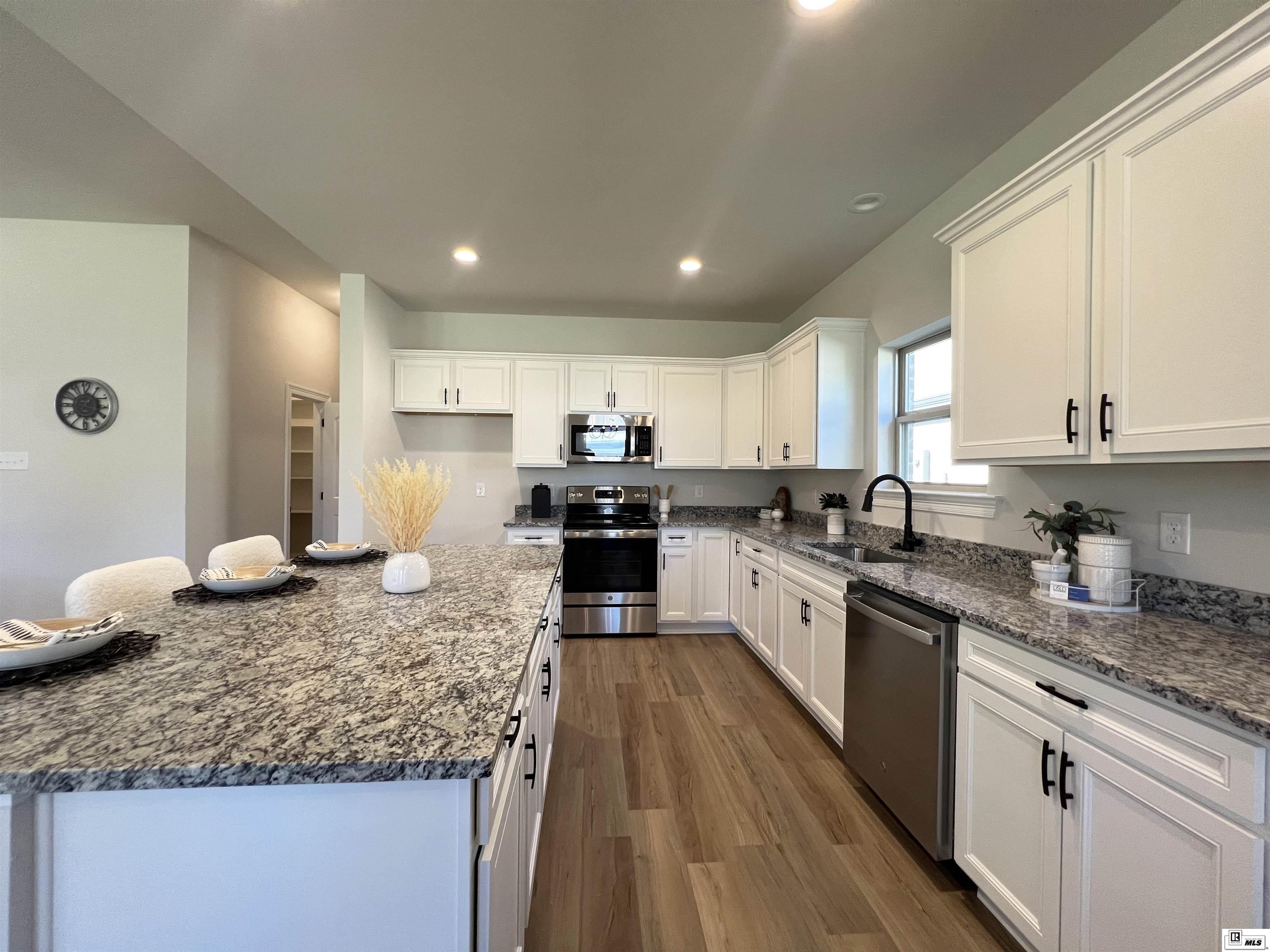 420 Magnolia Pointe Place