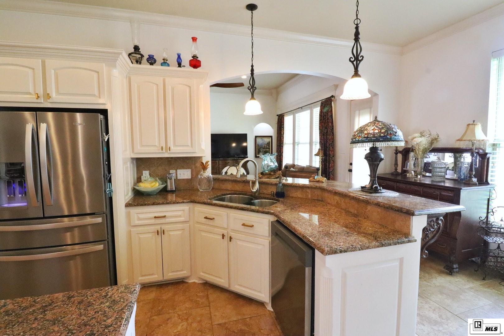 440 East Frenchman's Bend Road