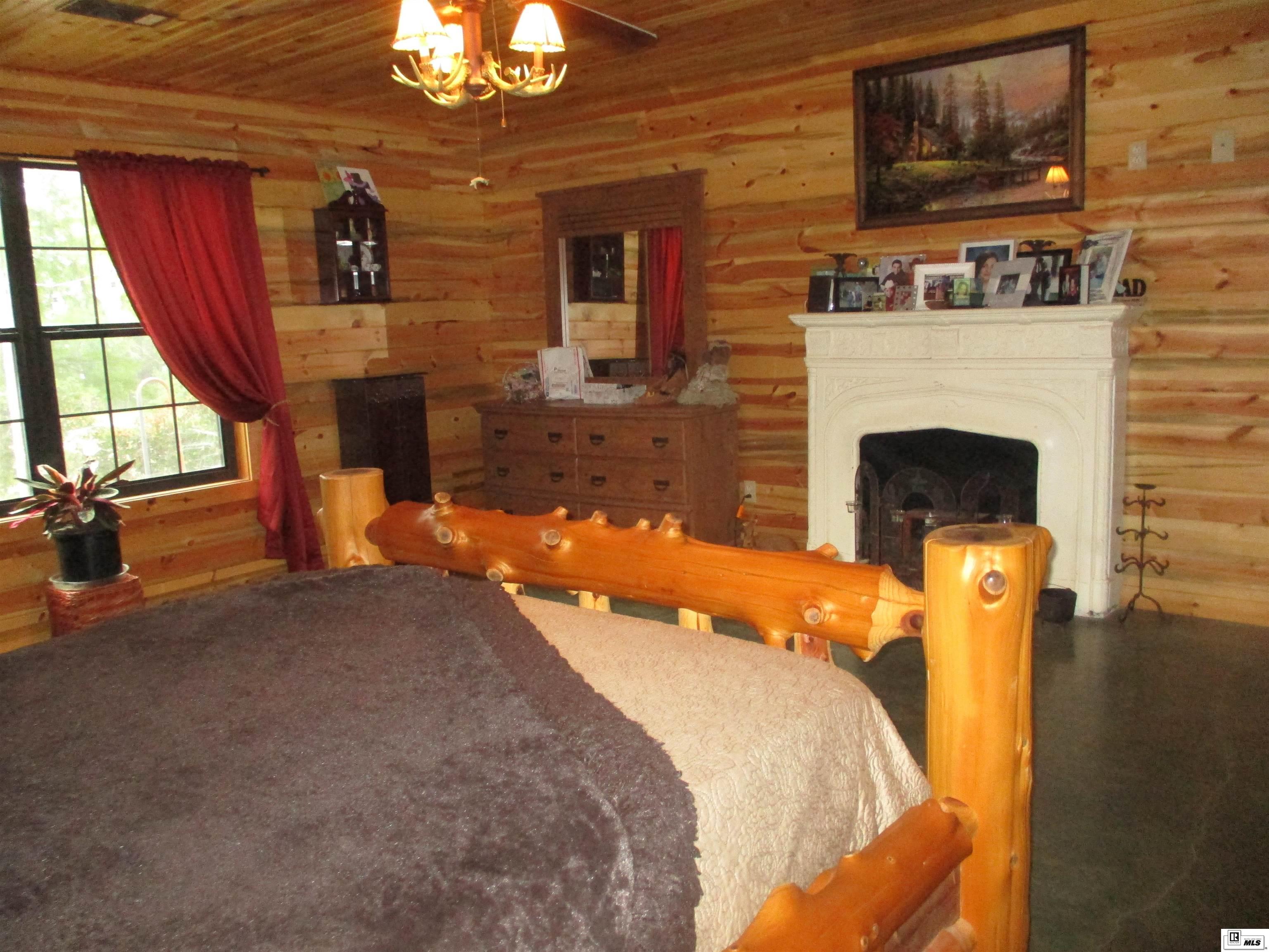 1010 Bear Lake Road