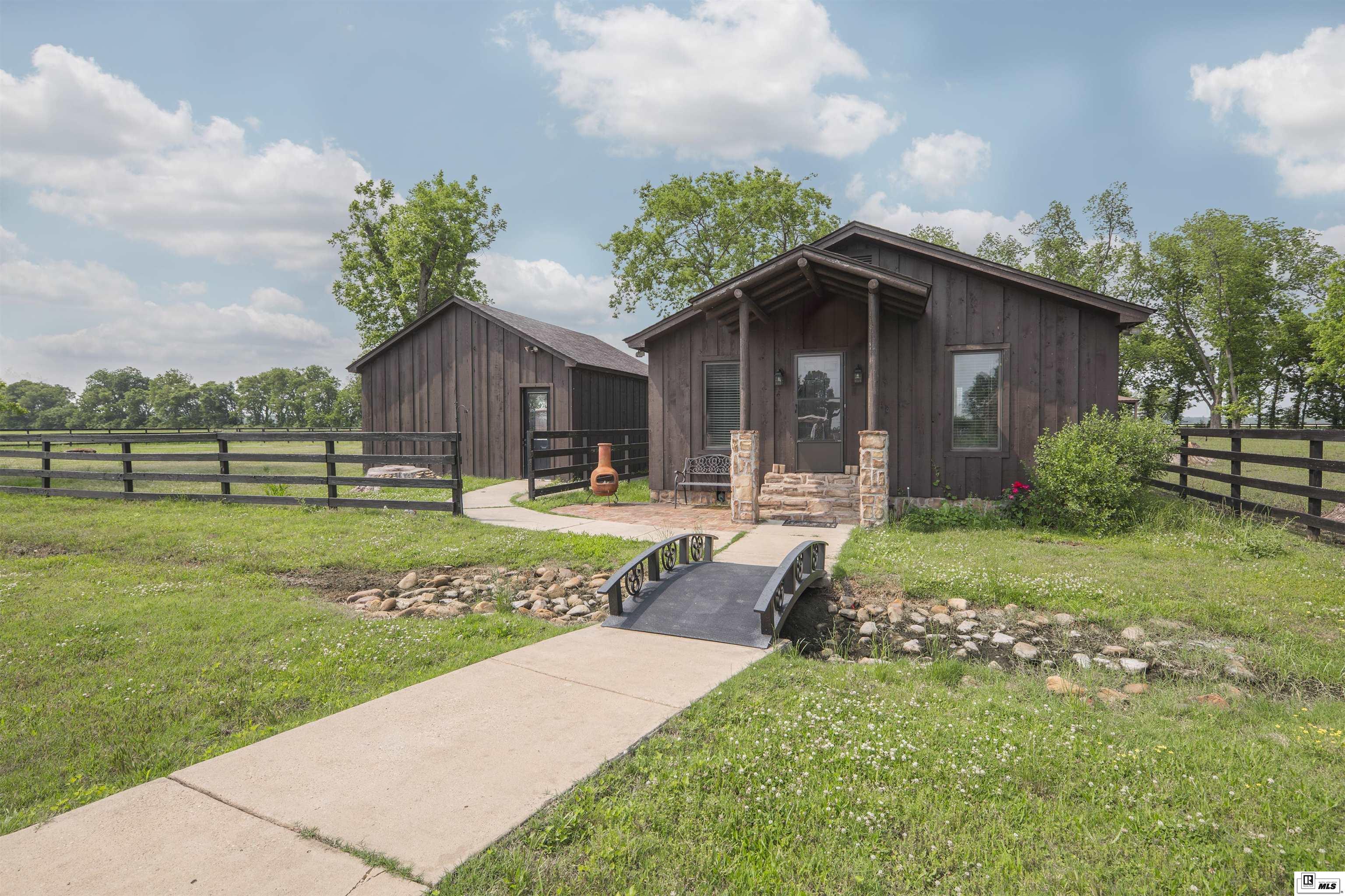 3585 Doss Highway