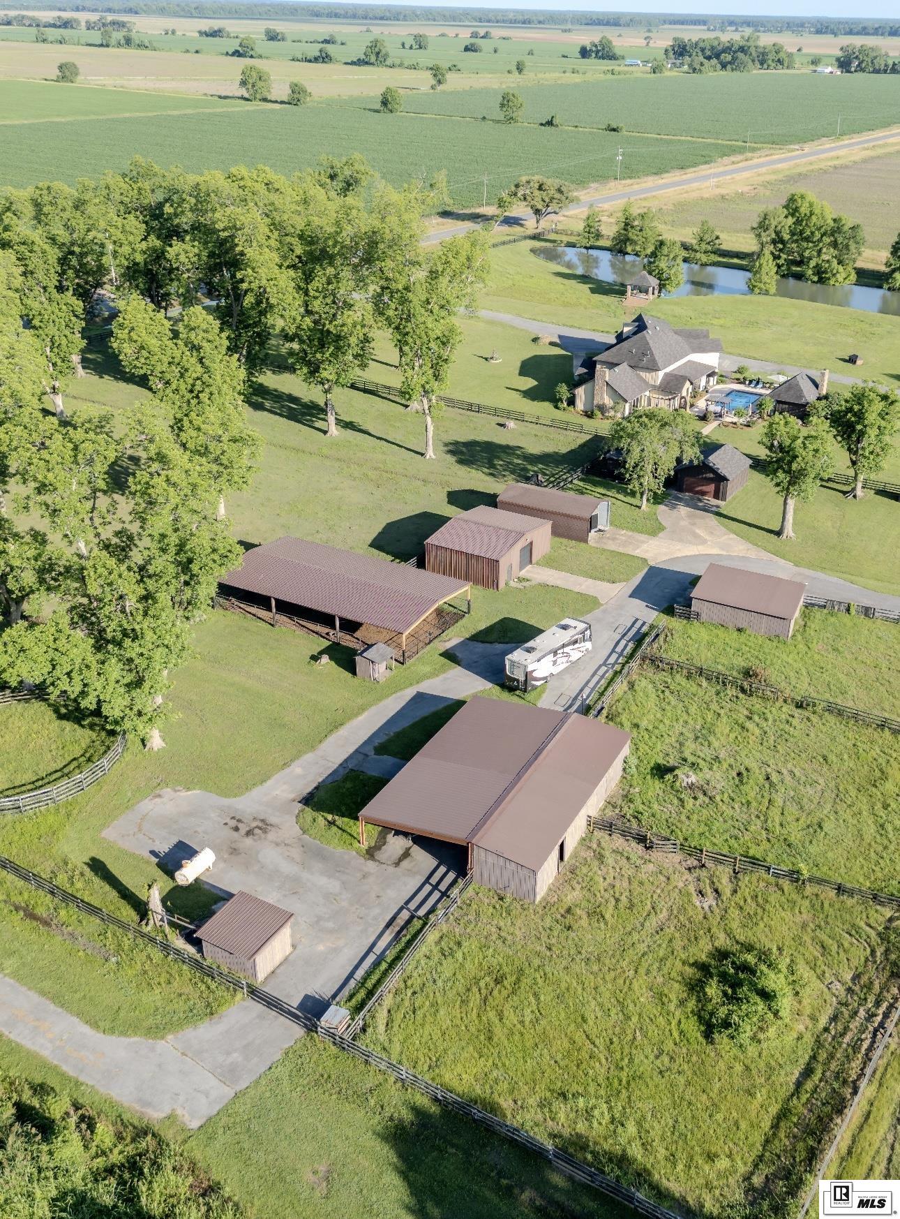 3585 Doss Highway