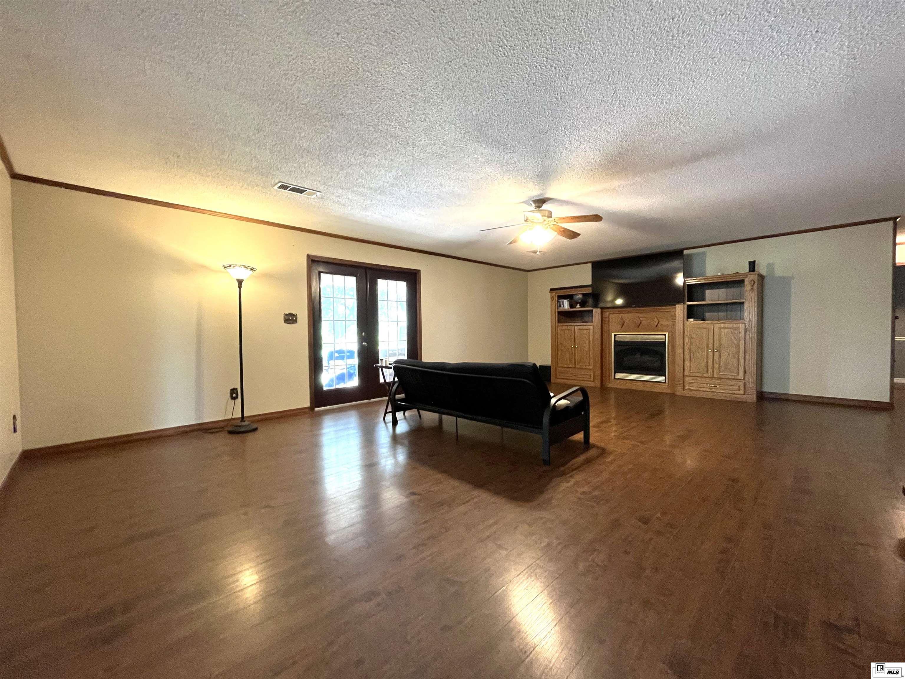 725 Highway 3210