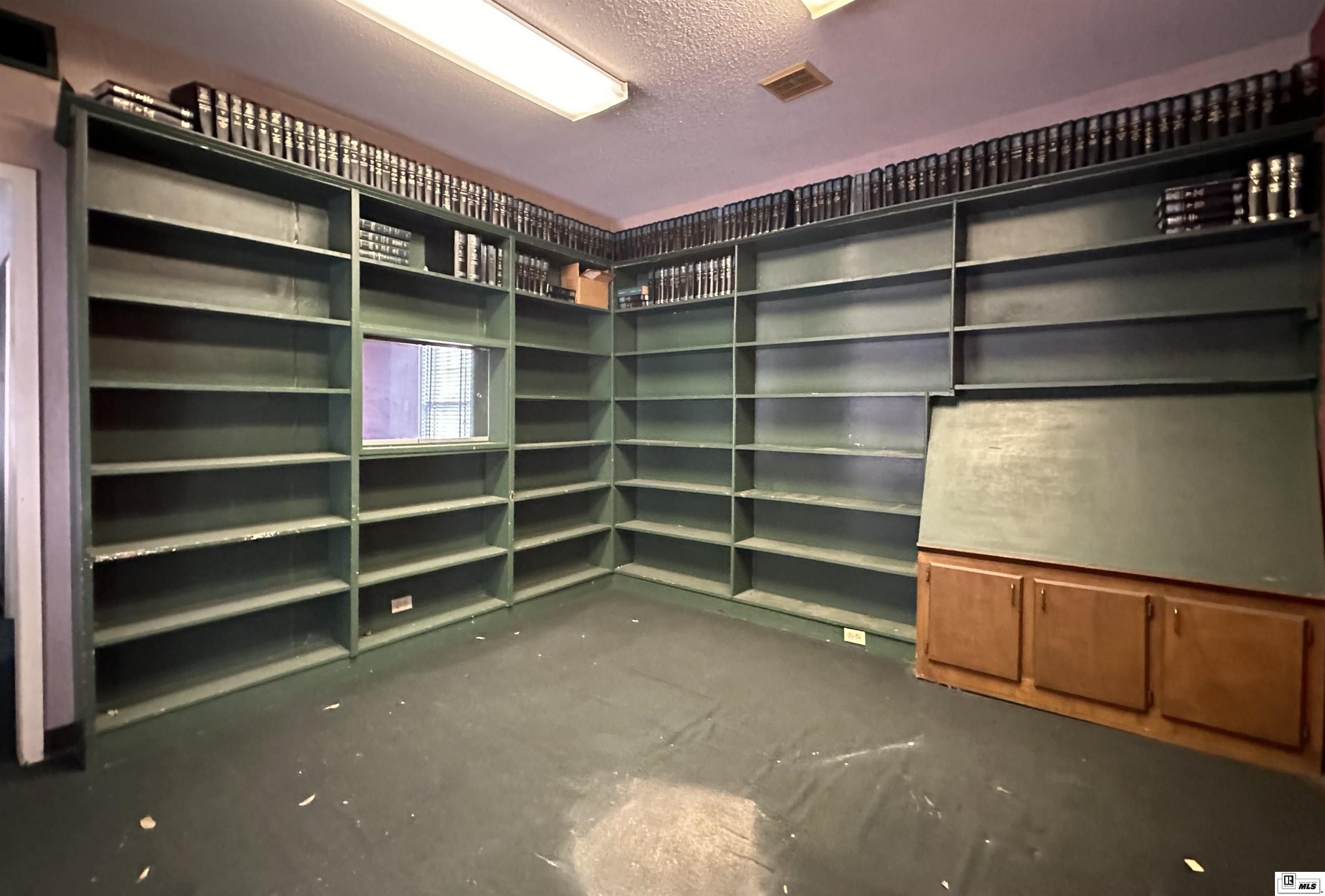 304 Benedette Street