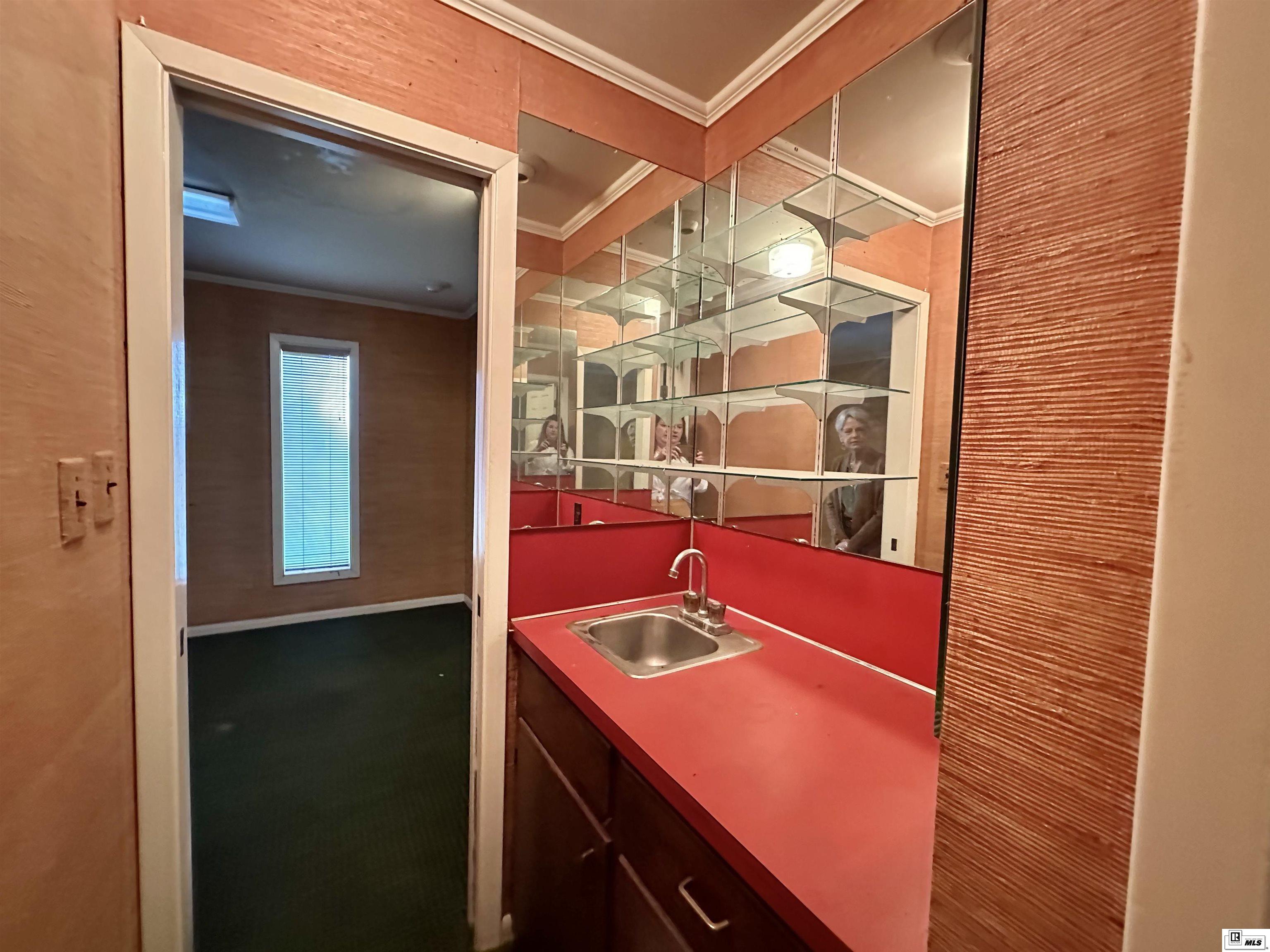 304 Benedette Street