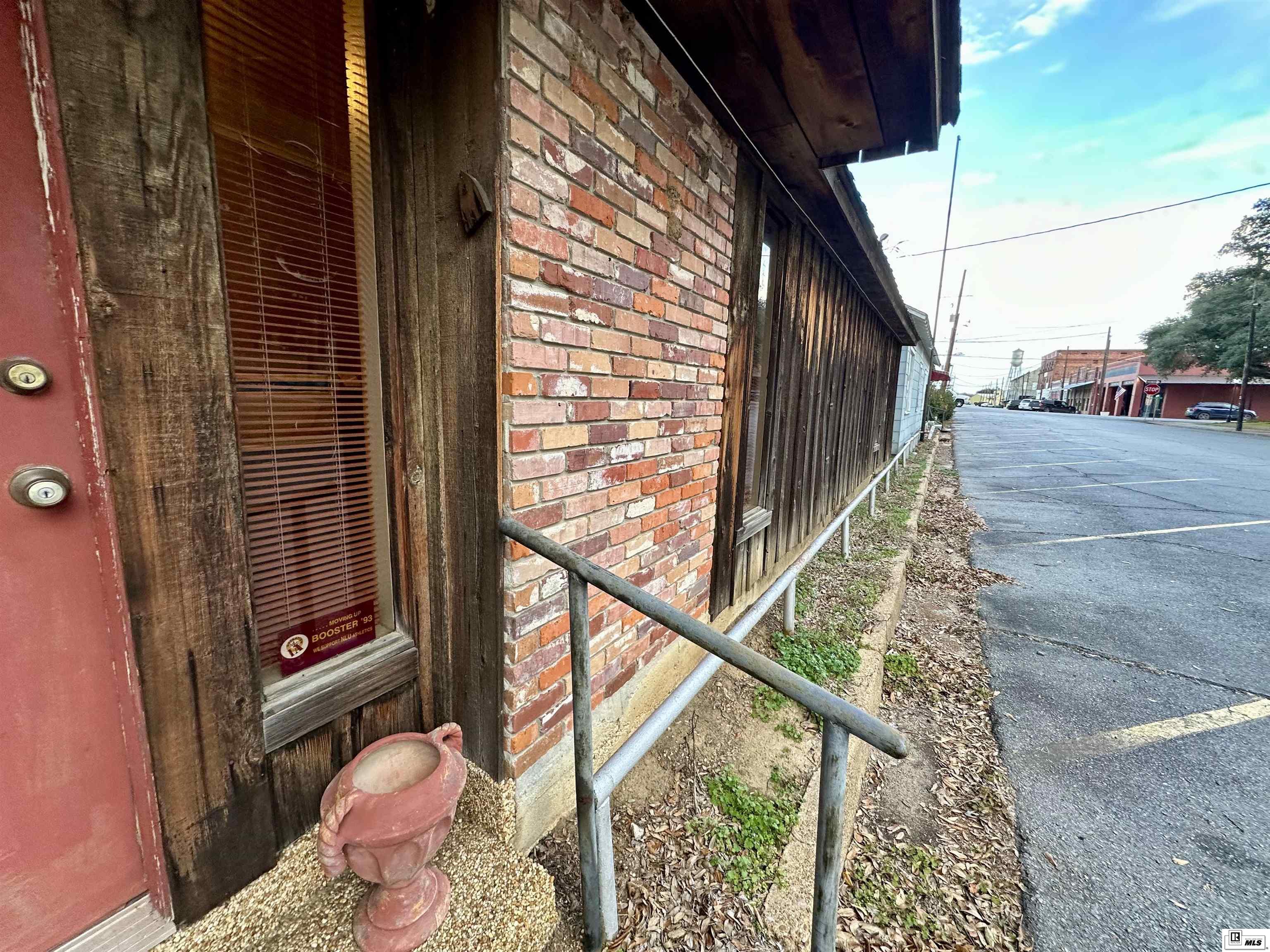 304 Benedette Street