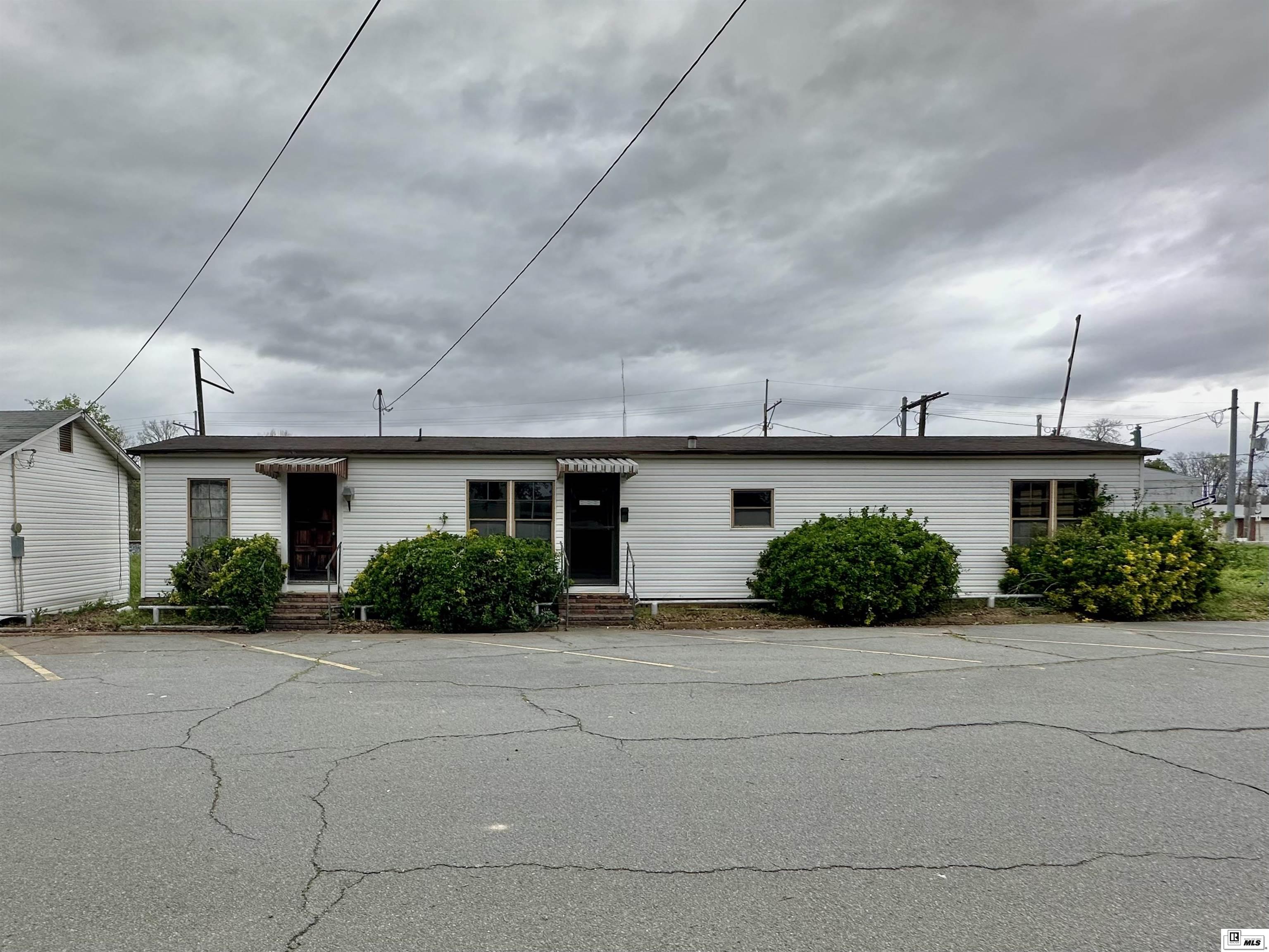 304 Benedette Street