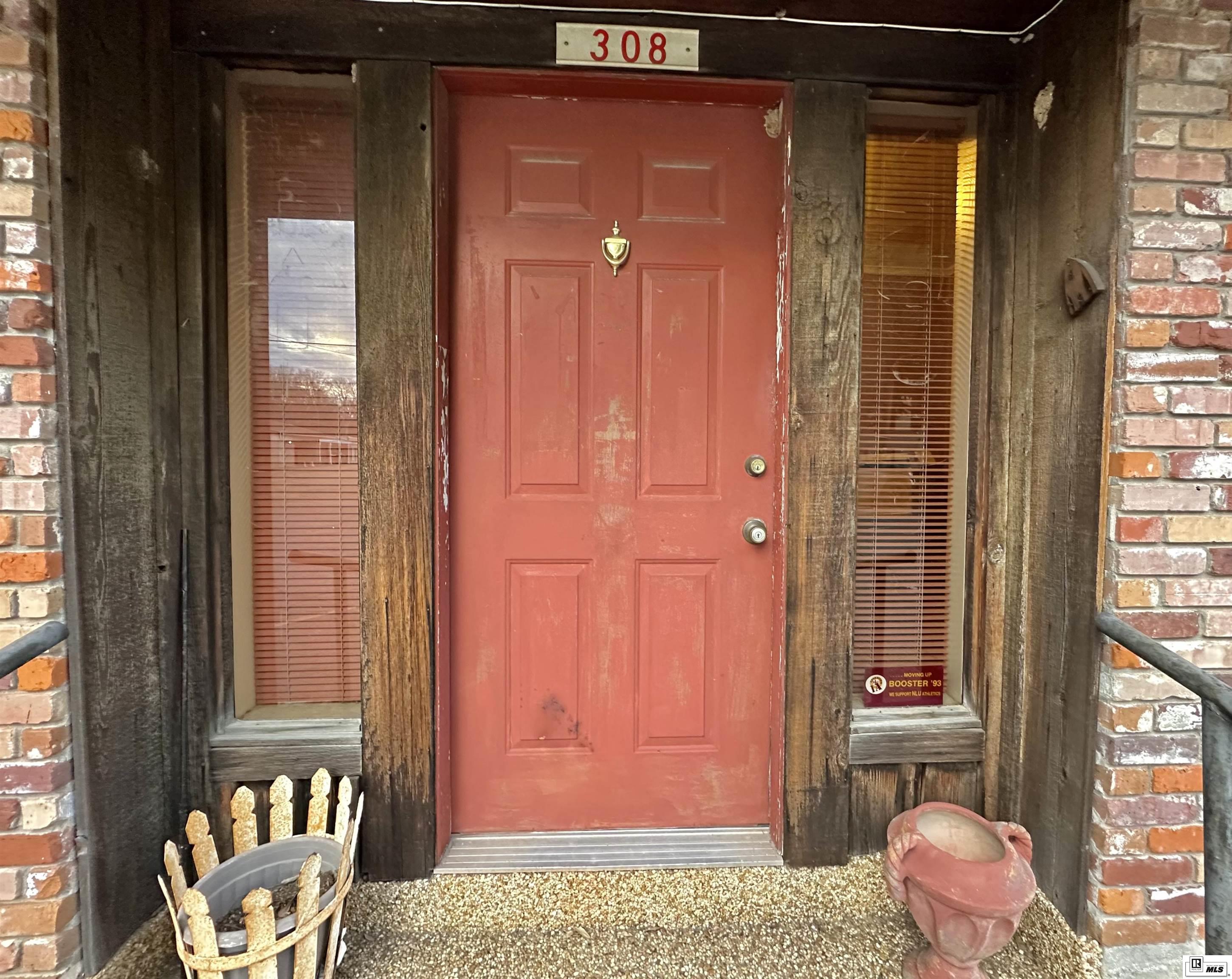 304 Benedette Street