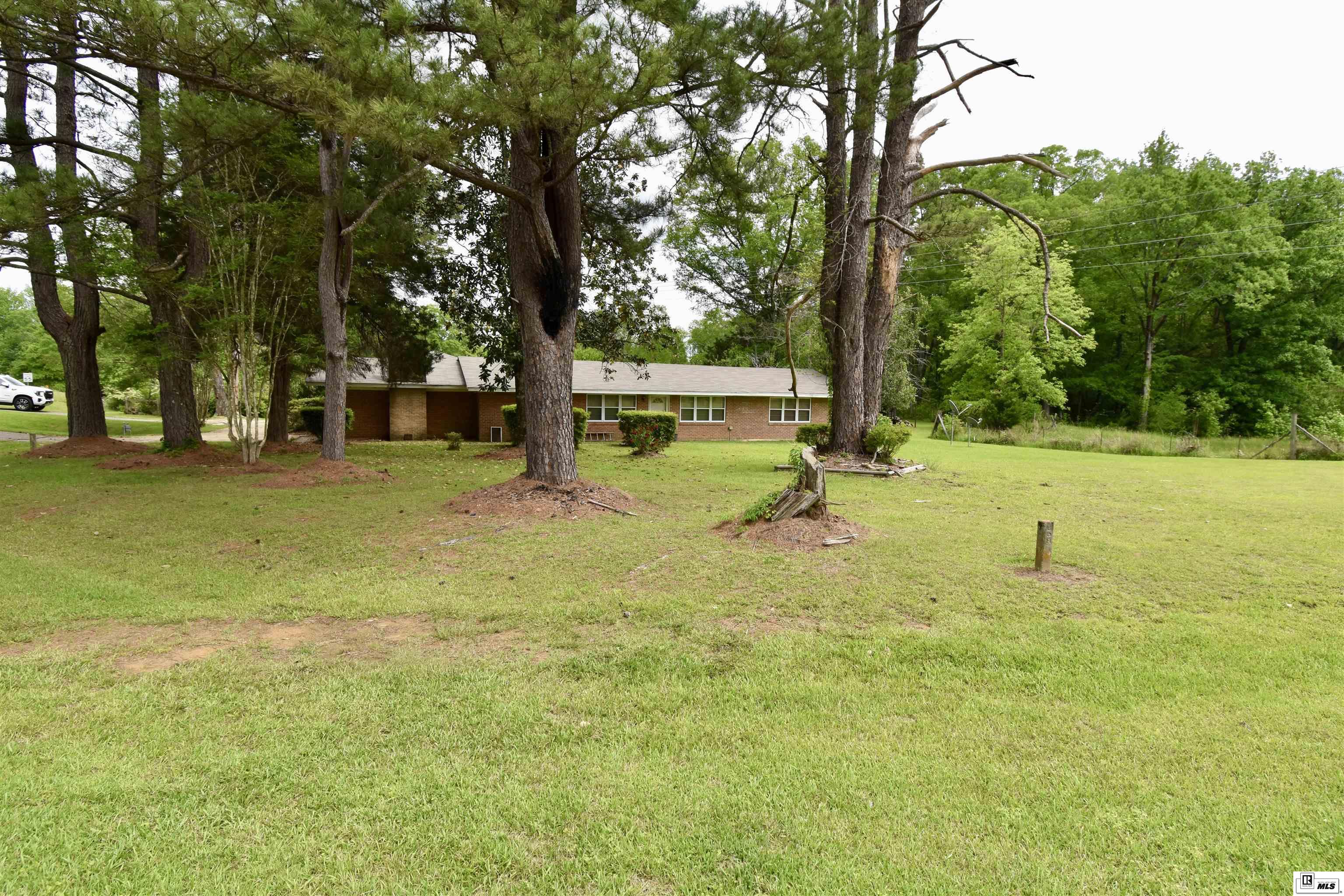 1082 Highway 507