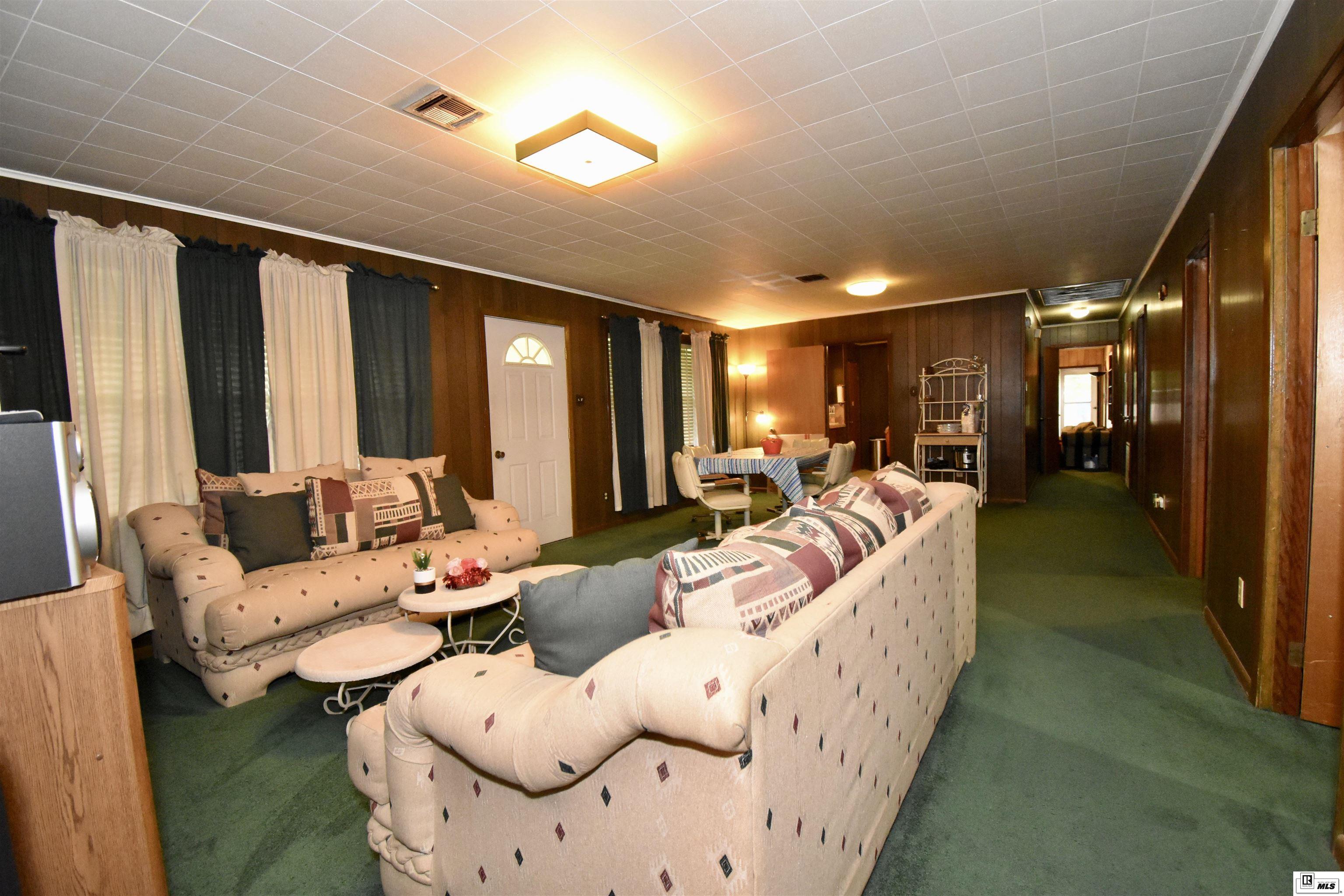 1082 Highway 507