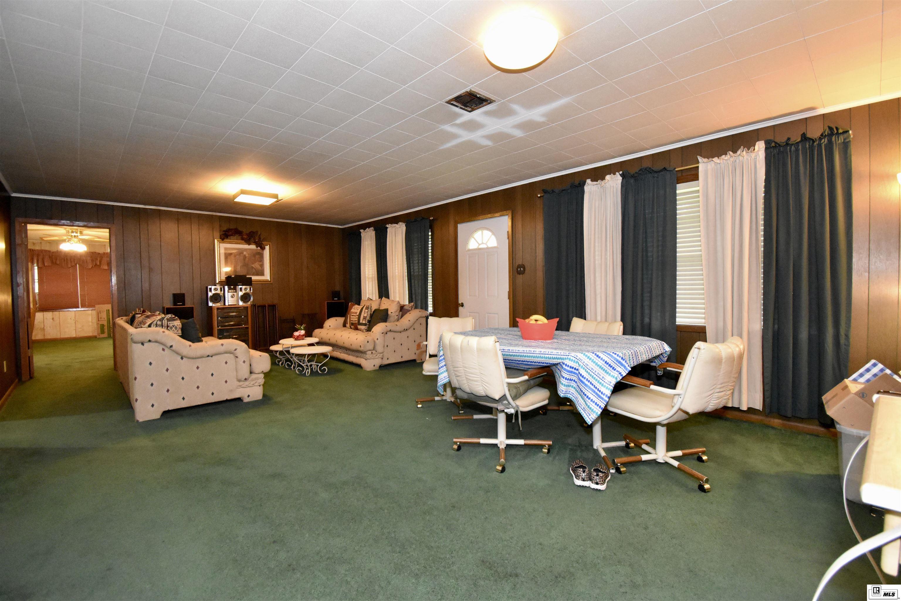 1082 Highway 507