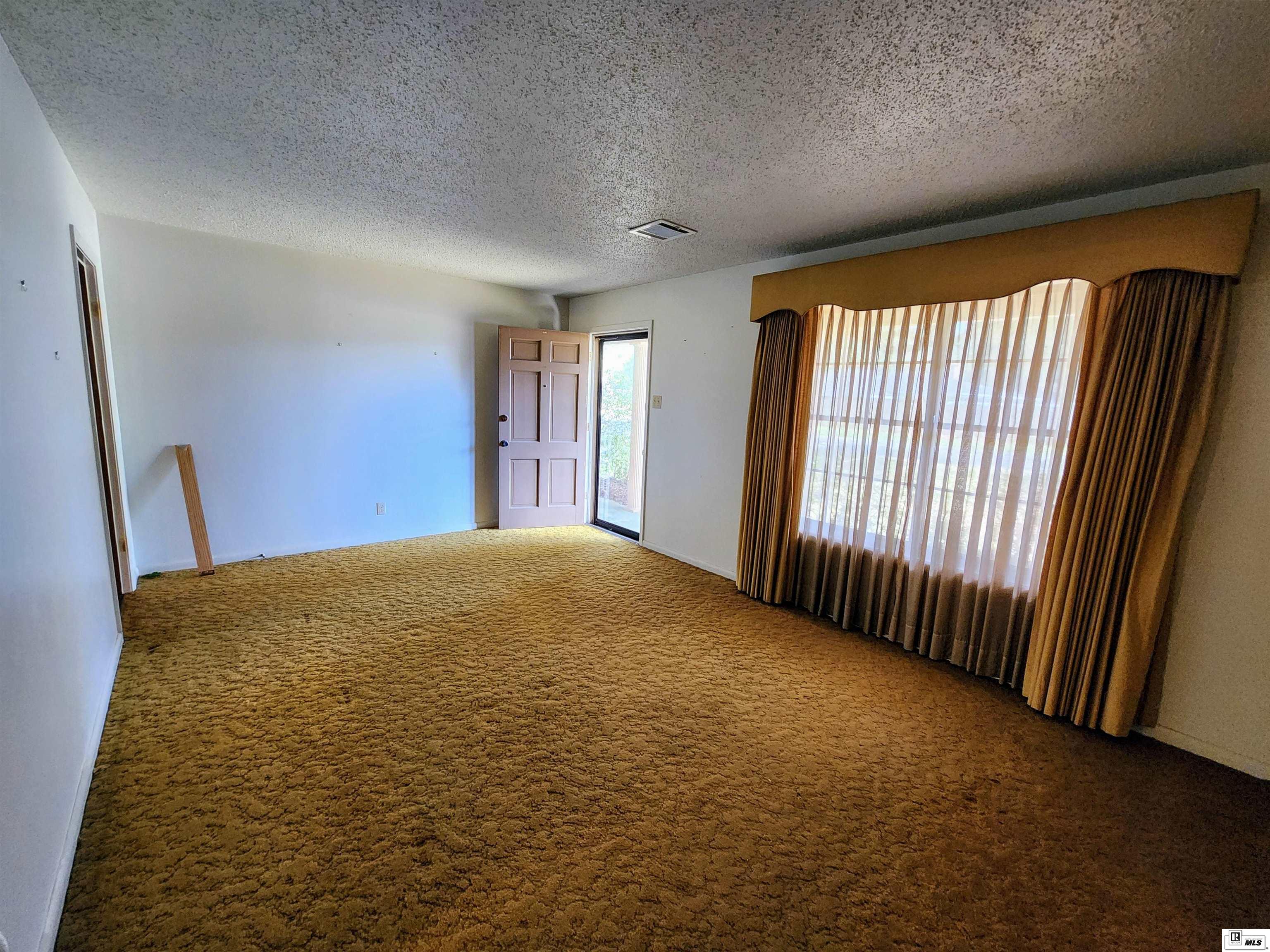 2103 Edgewood Drive
