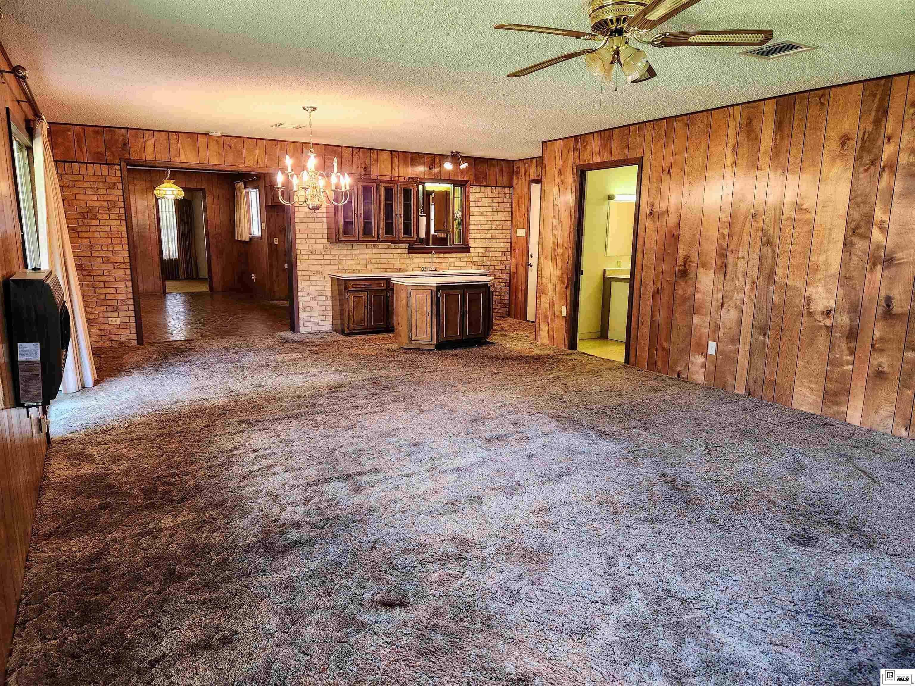 2103 Edgewood Drive