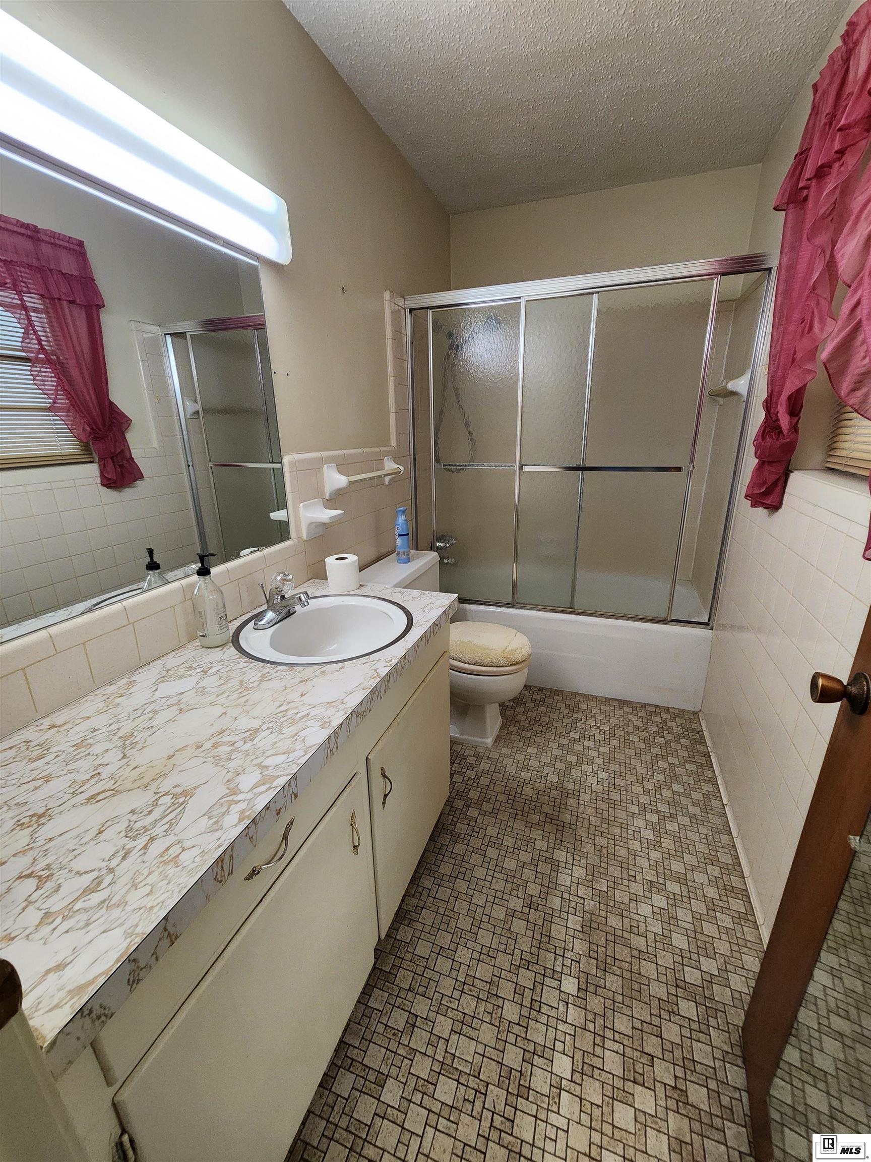 2103 Edgewood Drive
