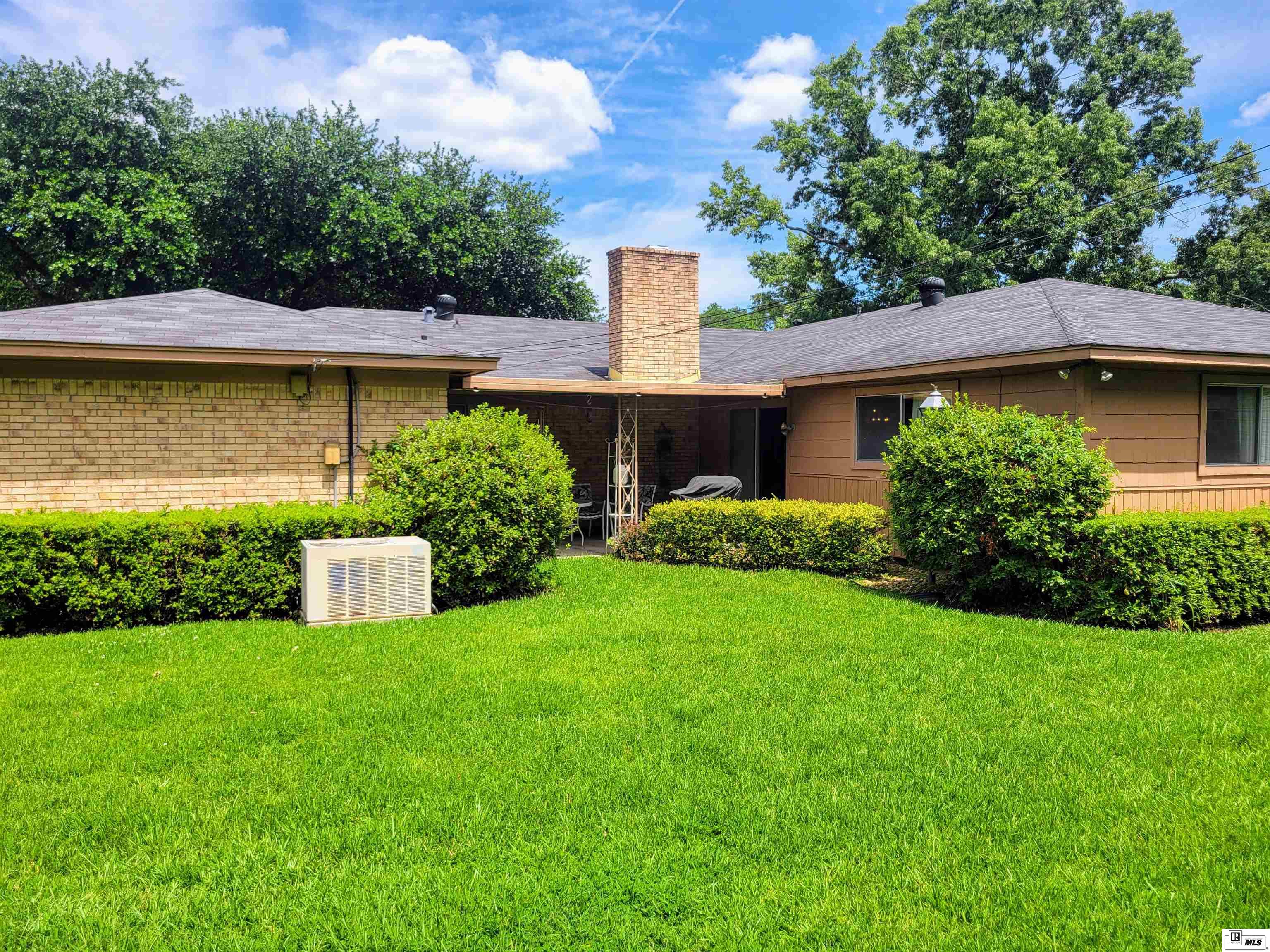 2103 Edgewood Drive