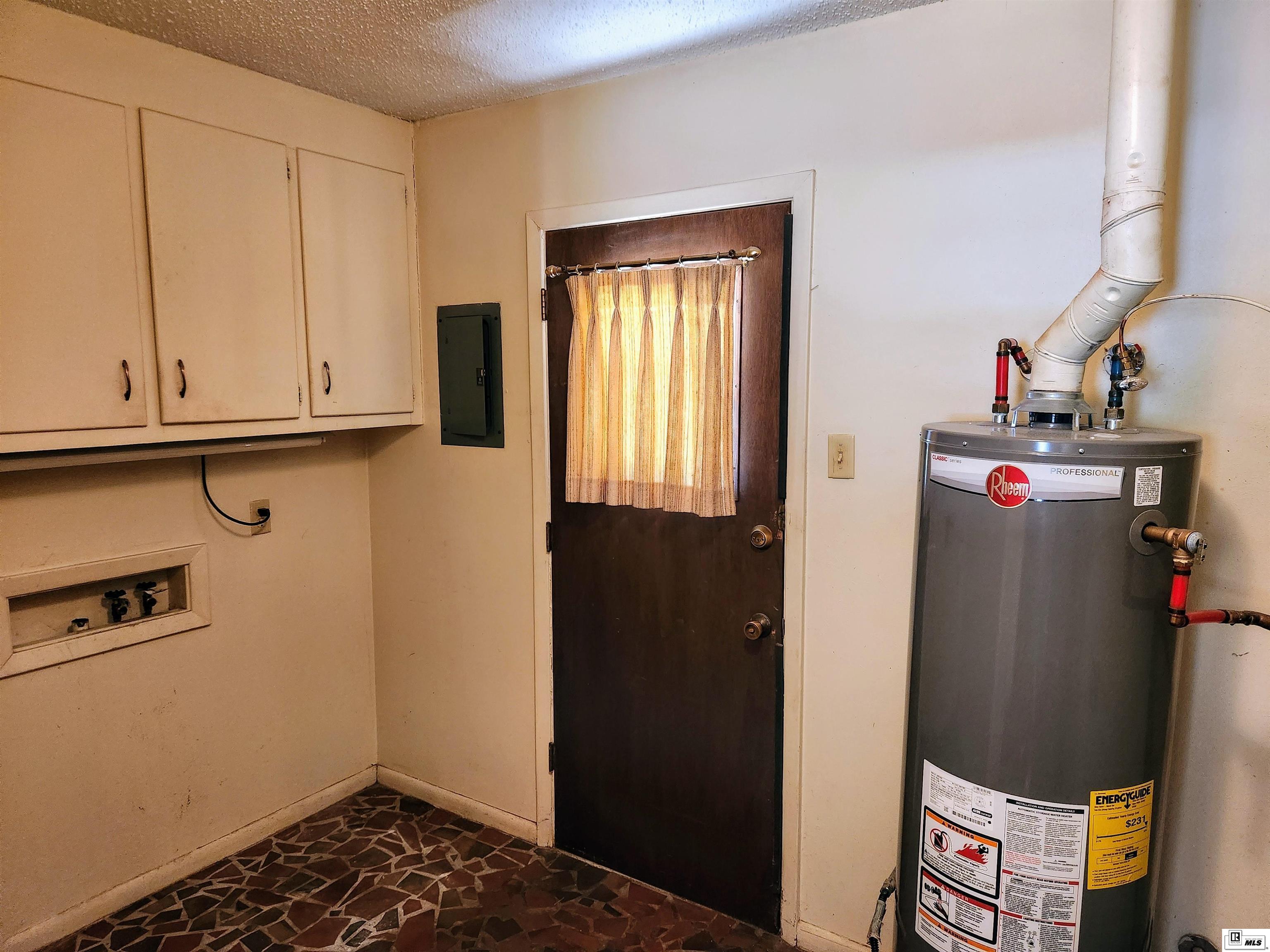 2103 Edgewood Drive