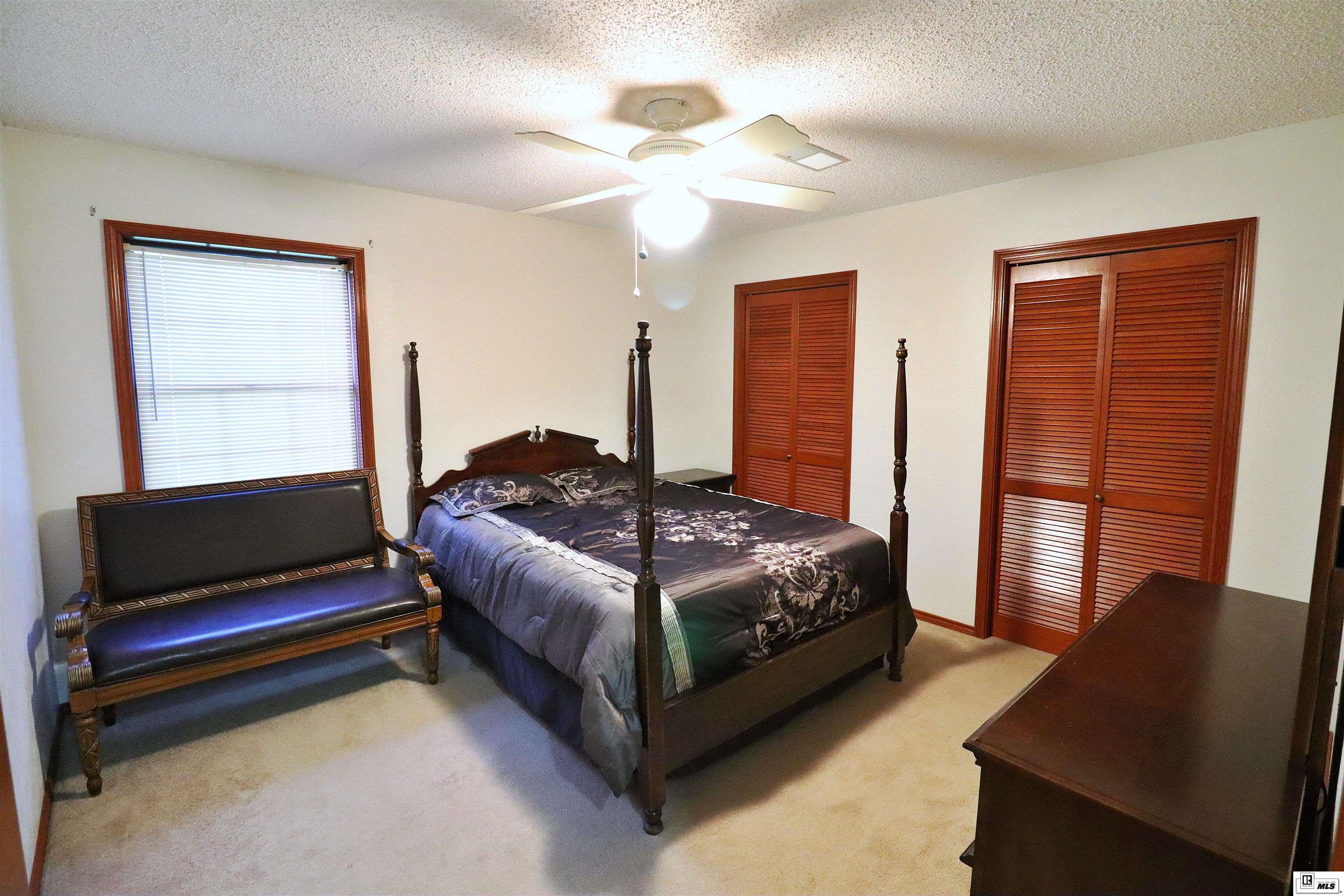 6411 Diamond Head Drive