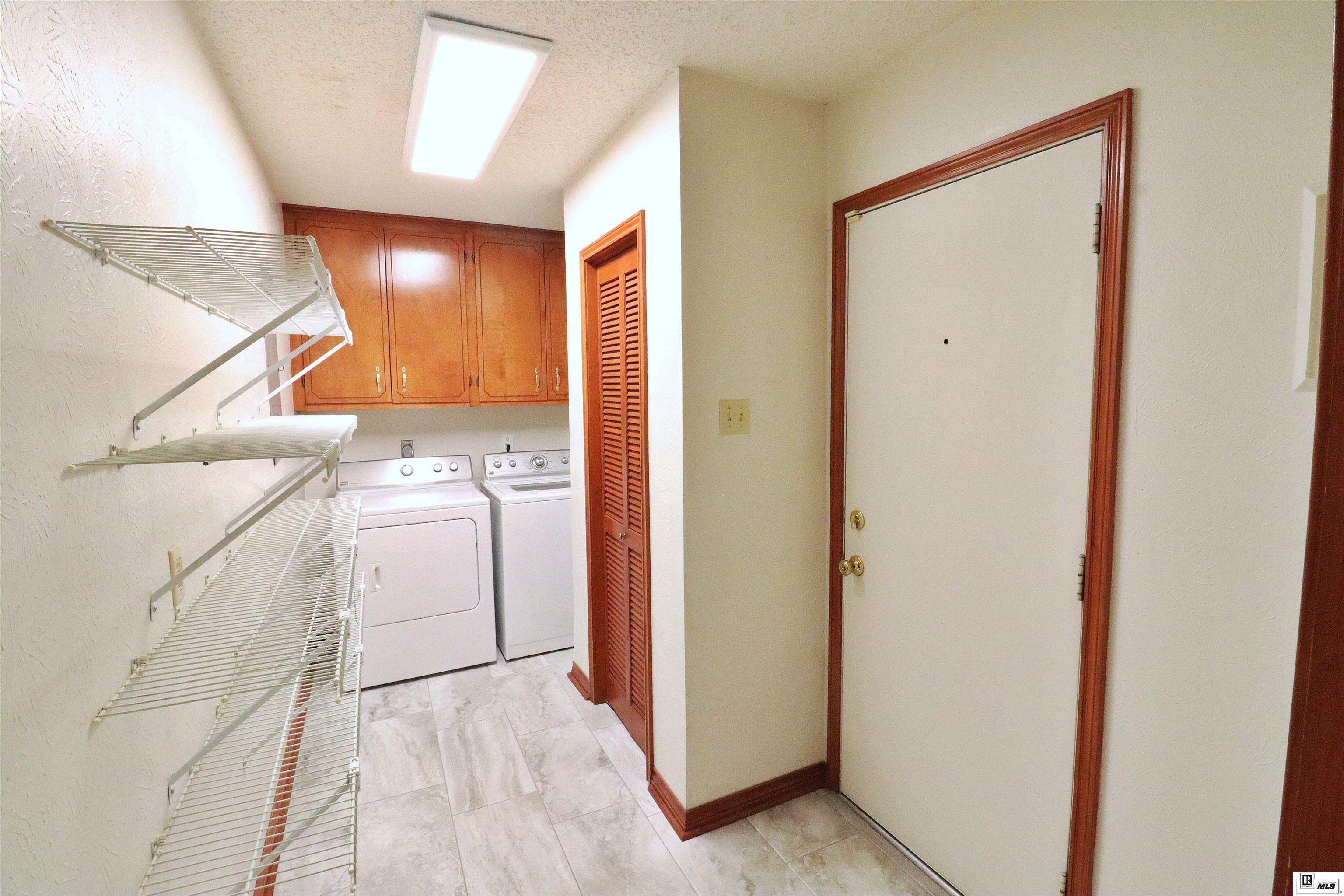 6411 Diamond Head Drive