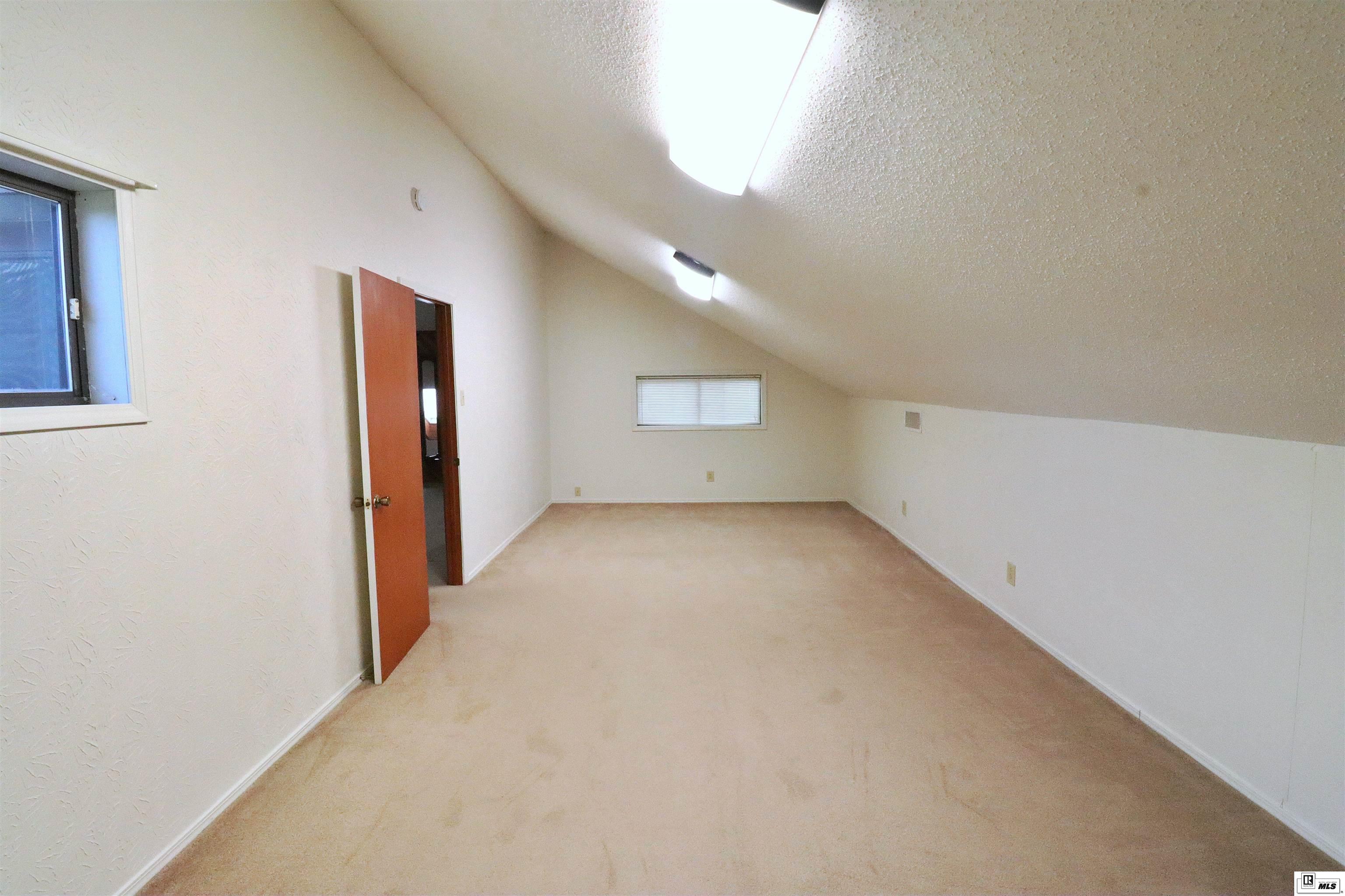 6411 Diamond Head Drive