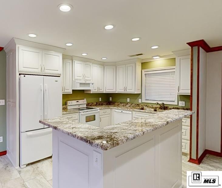 6411 Diamond Head Drive