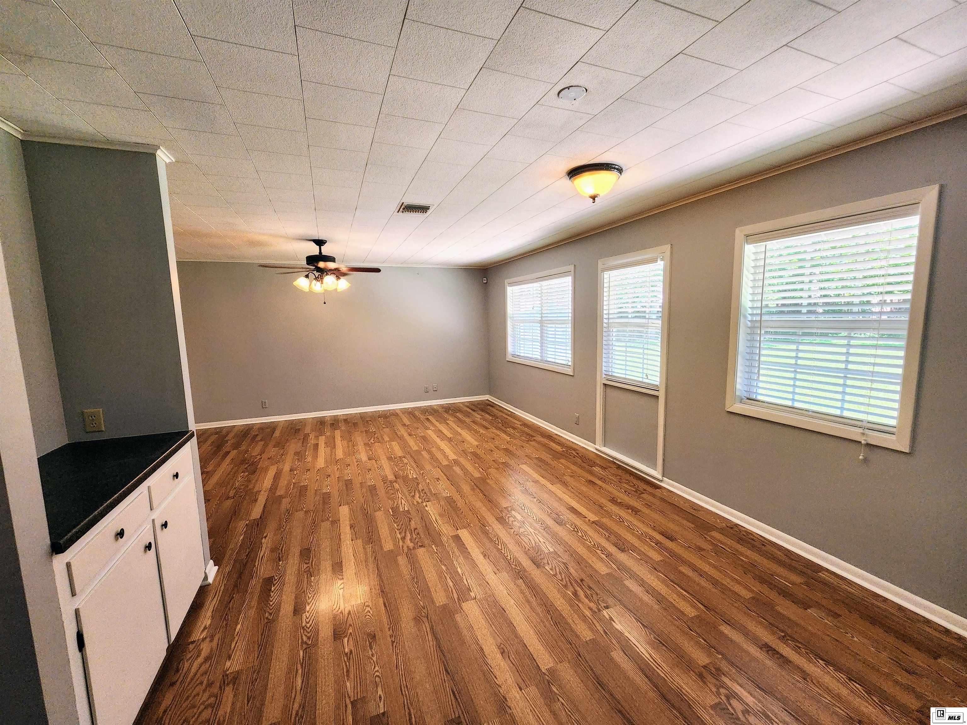 3602 Vondell Circle