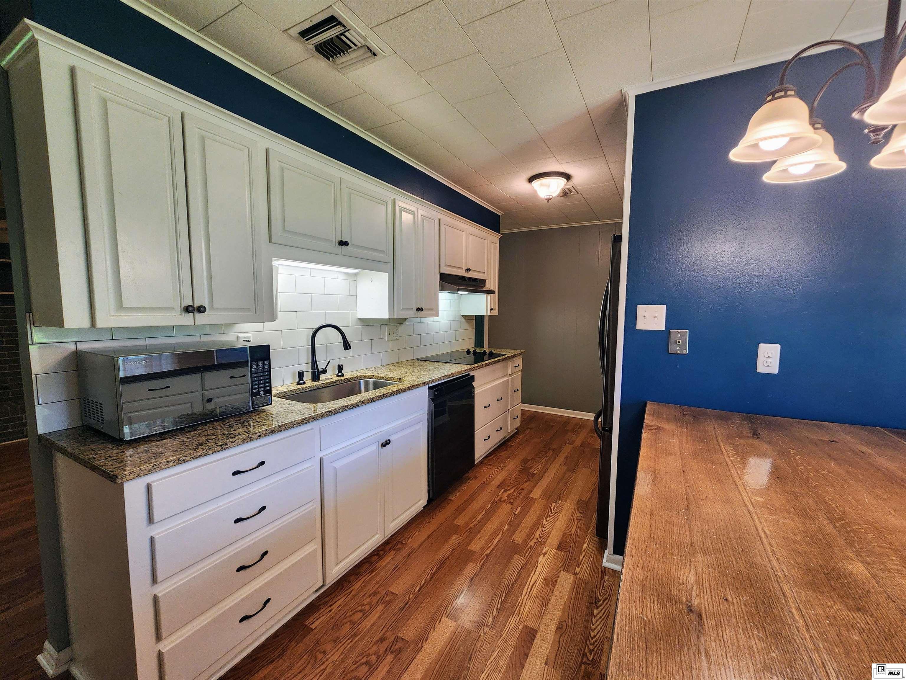 3602 Vondell Circle